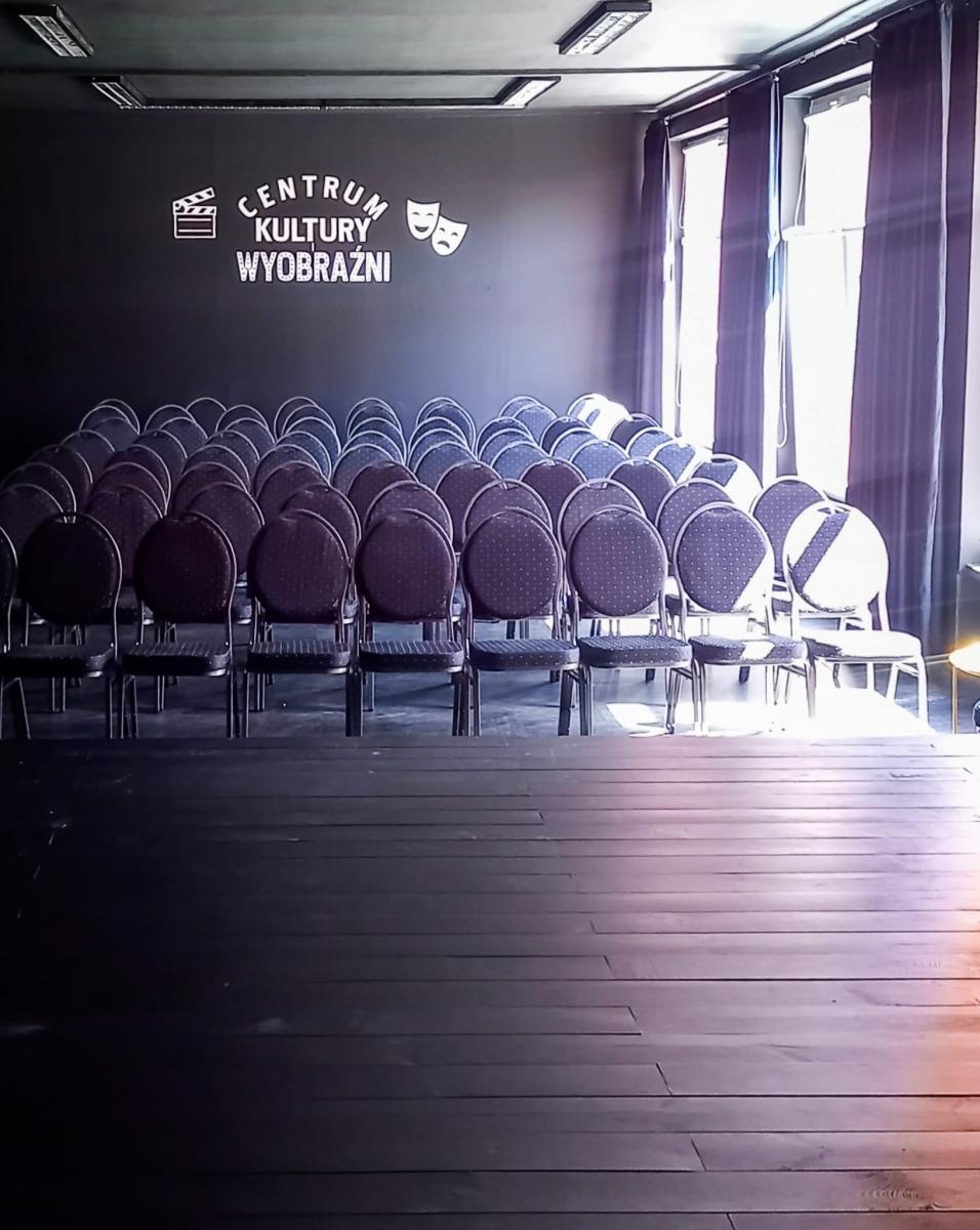 Zdjęcie w galerii na portalu naszraciborz.pl: Nowa scena, nowe możliwości – otwarcie Centrum Kultury i Wyobraźni w SP15 wiadomości z regionu