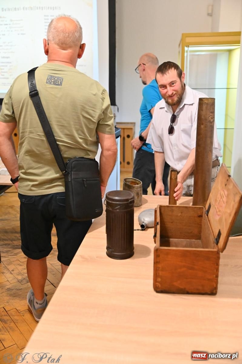 Zdjęcie w galerii na portalu naszraciborz.pl: Spotkanie z historią II wojny światowej – muzealne czwartkowe popołudnie wiadomości z regionu