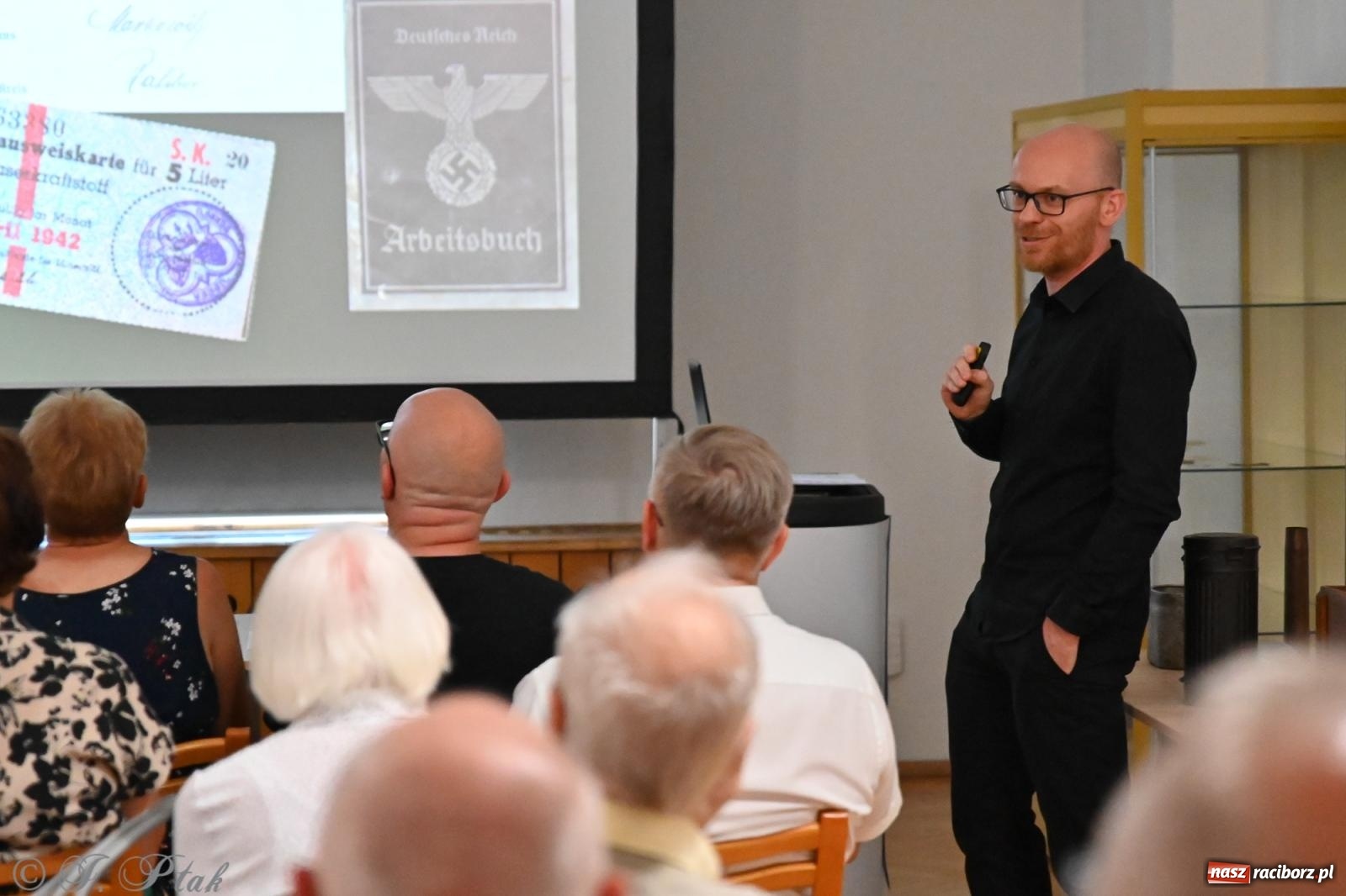 Zdjęcie w galerii na portalu naszraciborz.pl: Spotkanie z historią II wojny światowej – muzealne czwartkowe popołudnie wiadomości z regionu