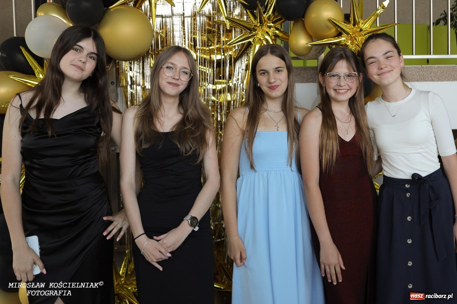 Zdjęcie w galerii na portalu naszraciborz.pl: Muzyczne pożegnanie absolwentów – koncert pełen wzruszeń i talentu wiadomości z regionu