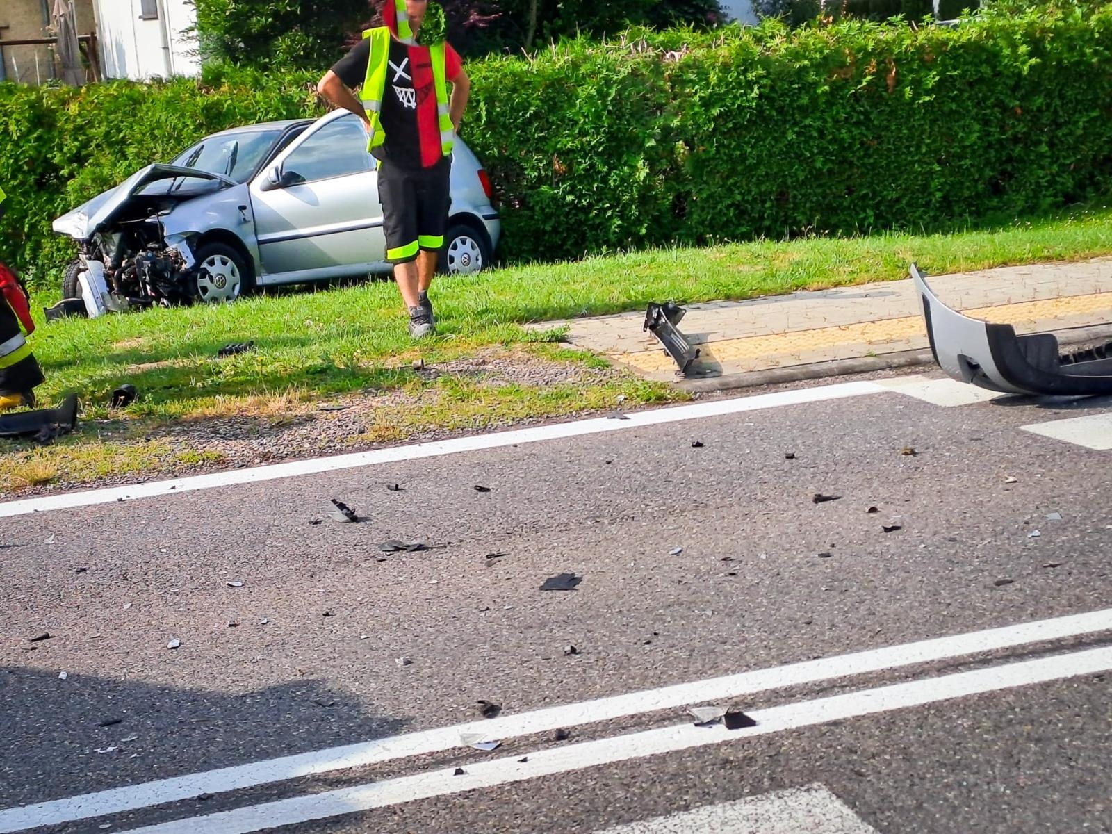 Zdjęcie w galerii na portalu naszraciborz.pl: Niebezpieczne zderzenie w Tworkowie, gazowy wyciek w Raciborzu i zaskroniec w Kornowacu – strażacki bilans dnia wiadomości z regionu