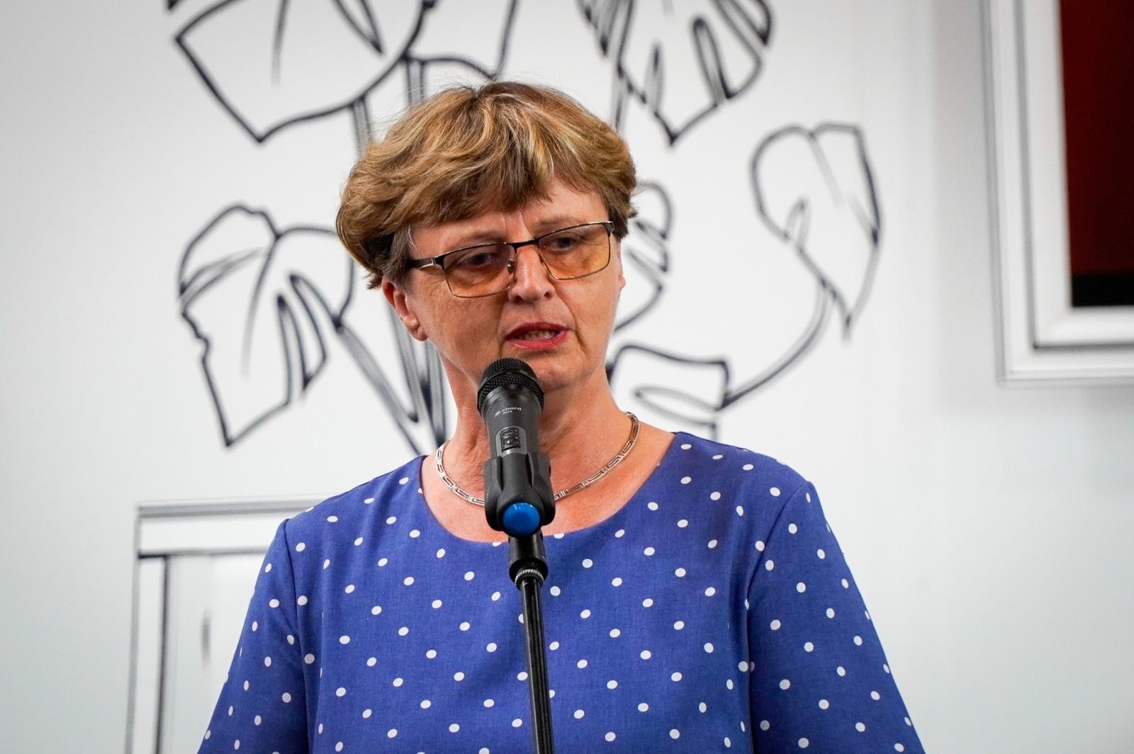 Zdjęcie w galerii na portalu naszraciborz.pl: Dobra szkoła się nie starzeje, tylko dojrzewa. 80-lecie SP 1 na Ostrogu i miejskie zakończenie roku szkolnego wiadomości z regionu