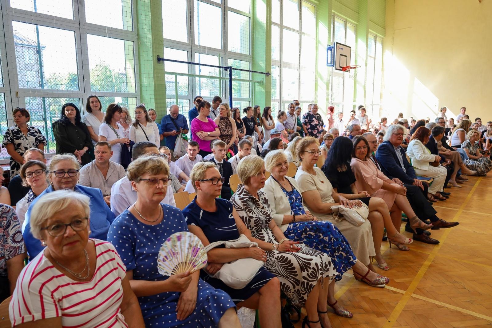 Zdjęcie w galerii na portalu naszraciborz.pl: Radość, wzruszenia i plany na lato – powiatowe zakończenie roku w Zespole Szkół Specjalnych w Raciborzu wiadomości z regionu