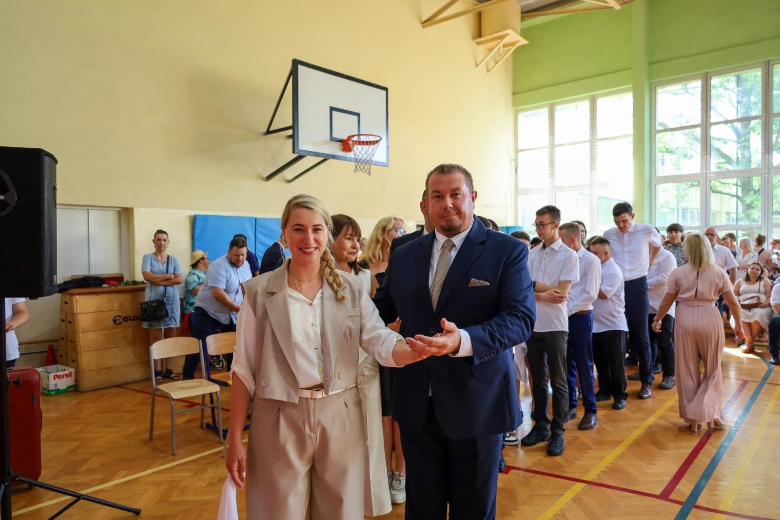 Zdjęcie w galerii na portalu naszraciborz.pl: Radość, wzruszenia i plany na lato – powiatowe zakończenie roku w Zespole Szkół Specjalnych w Raciborzu wiadomości z regionu