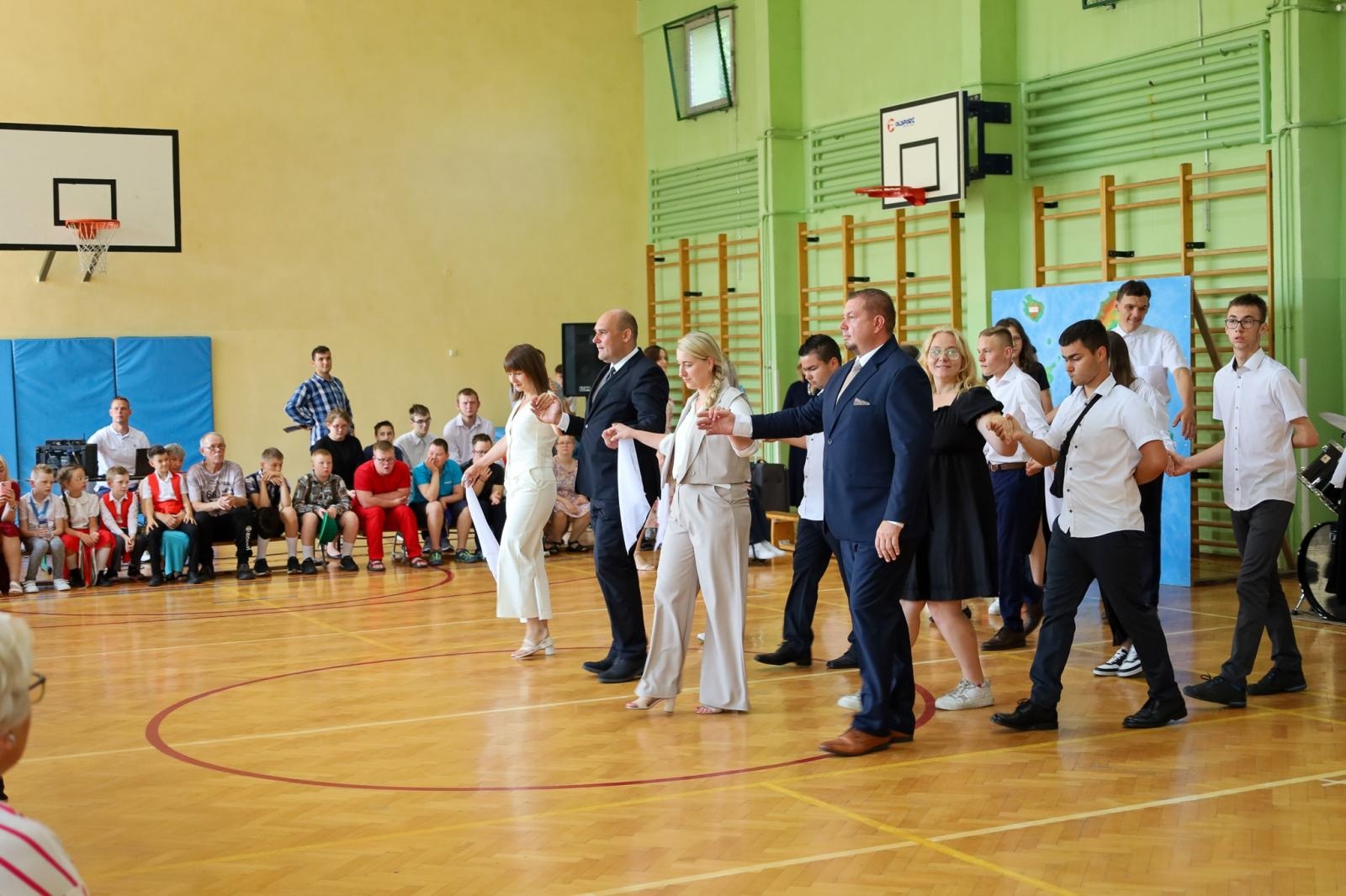 Zdjęcie w galerii na portalu naszraciborz.pl: Radość, wzruszenia i plany na lato – powiatowe zakończenie roku w Zespole Szkół Specjalnych w Raciborzu wiadomości z regionu