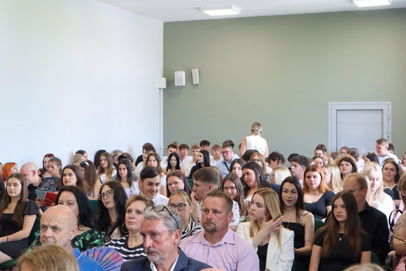 Zdjęcie w galerii na portalu naszraciborz.pl: Zakończenie roku szkolnego 2024/2025 w CKZiU Nr 1 w Raciborzu wiadomości z regionu