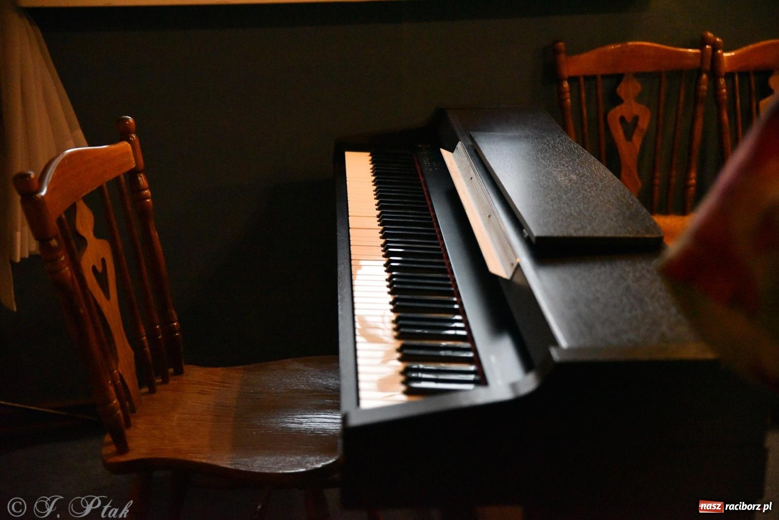 Zdjęcie w galerii na portalu naszraciborz.pl: III Noc Kultury Pod Strzechą – Raciborskie Centrum Kultury zaskoczyło po raz kolejny wiadomości z regionu