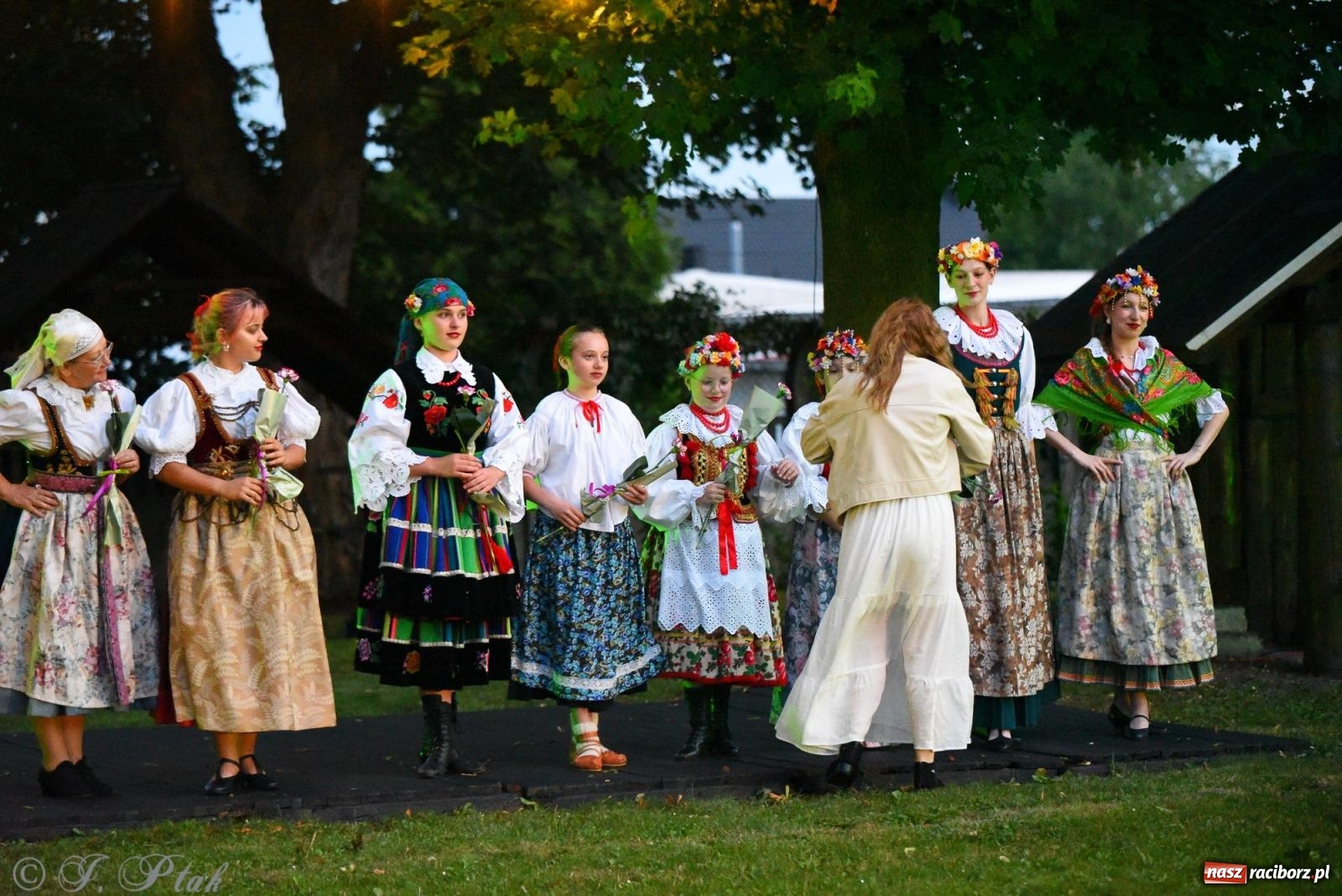 Zdjęcie w galerii na portalu naszraciborz.pl: III Noc Kultury Pod Strzechą – Raciborskie Centrum Kultury zaskoczyło po raz kolejny wiadomości z regionu