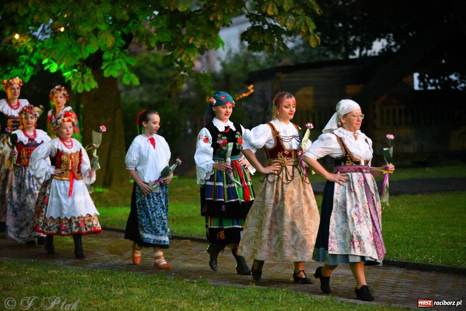 Zdjęcie w galerii na portalu naszraciborz.pl: III Noc Kultury Pod Strzechą – Raciborskie Centrum Kultury zaskoczyło po raz kolejny wiadomości z regionu