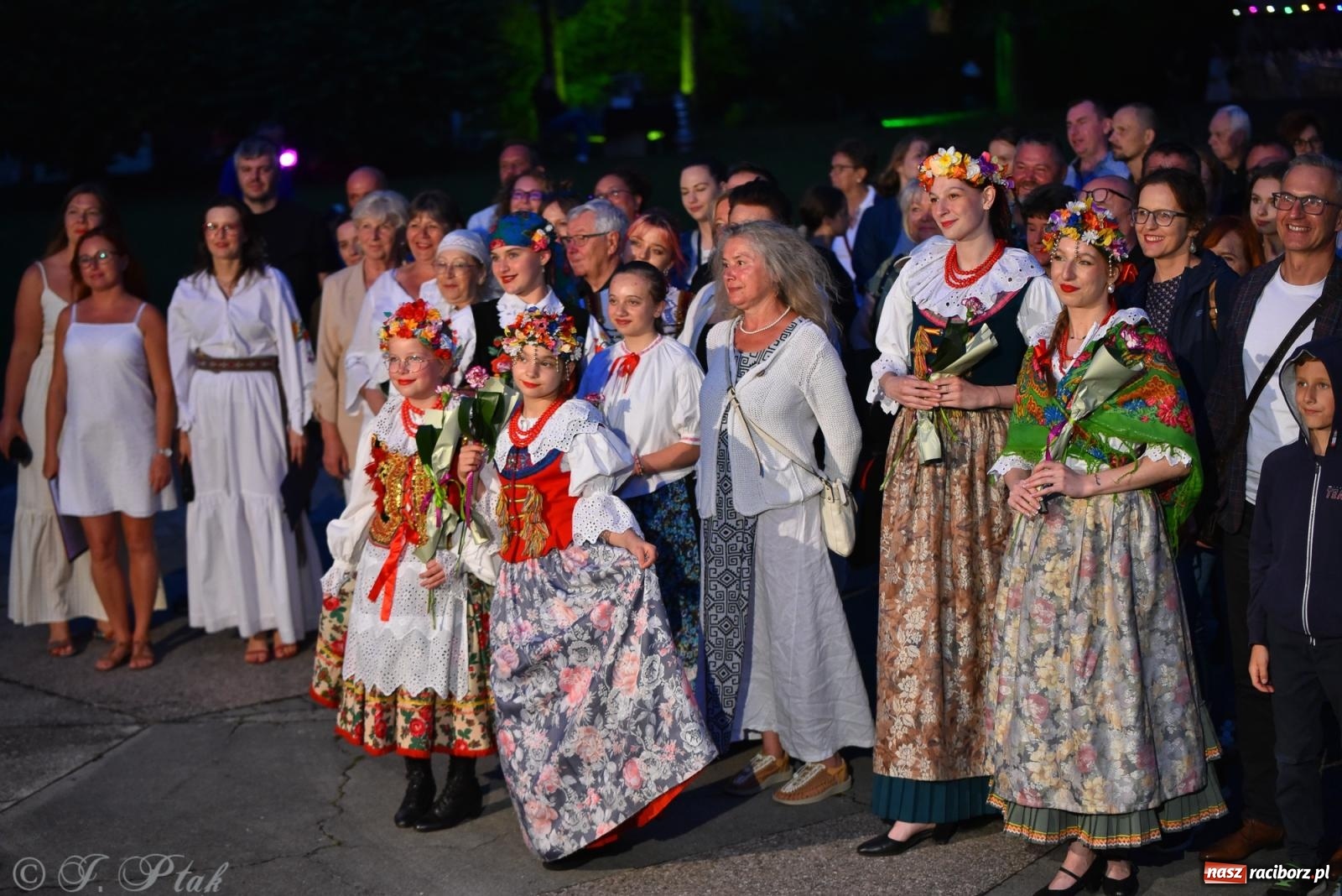 Zdjęcie w galerii na portalu naszraciborz.pl: III Noc Kultury Pod Strzechą – Raciborskie Centrum Kultury zaskoczyło po raz kolejny wiadomości z regionu