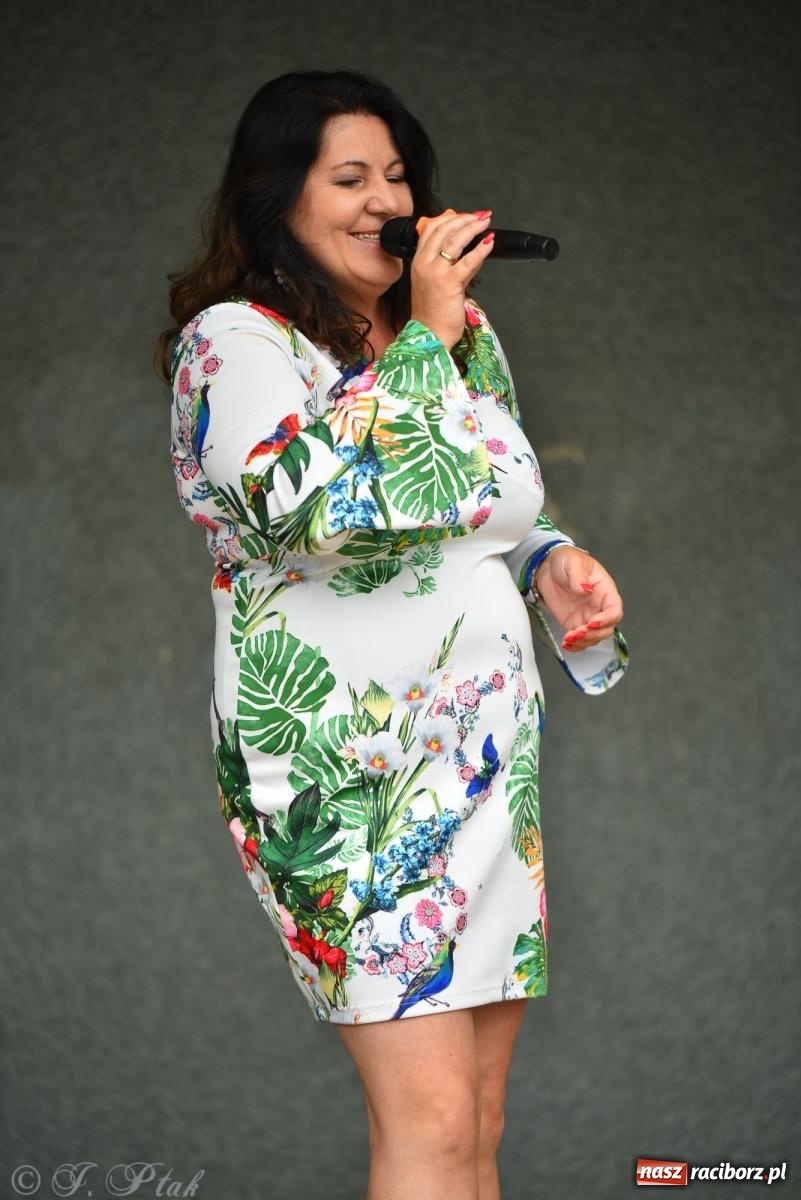 Zdjęcie w galerii na portalu naszraciborz.pl: Muzyczne rozpoczęcie wakacji w Parku im. Miasta Roth wiadomości z regionu