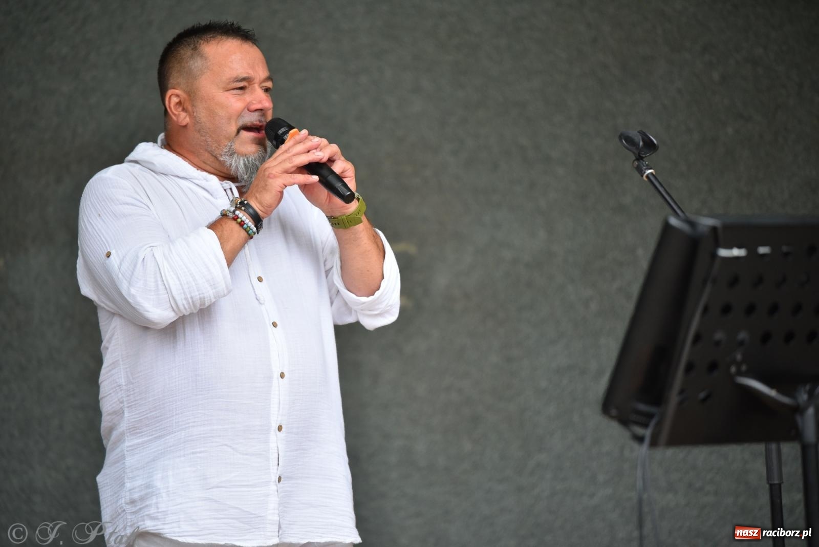 Zdjęcie w galerii na portalu naszraciborz.pl: Muzyczne rozpoczęcie wakacji w Parku im. Miasta Roth wiadomości z regionu