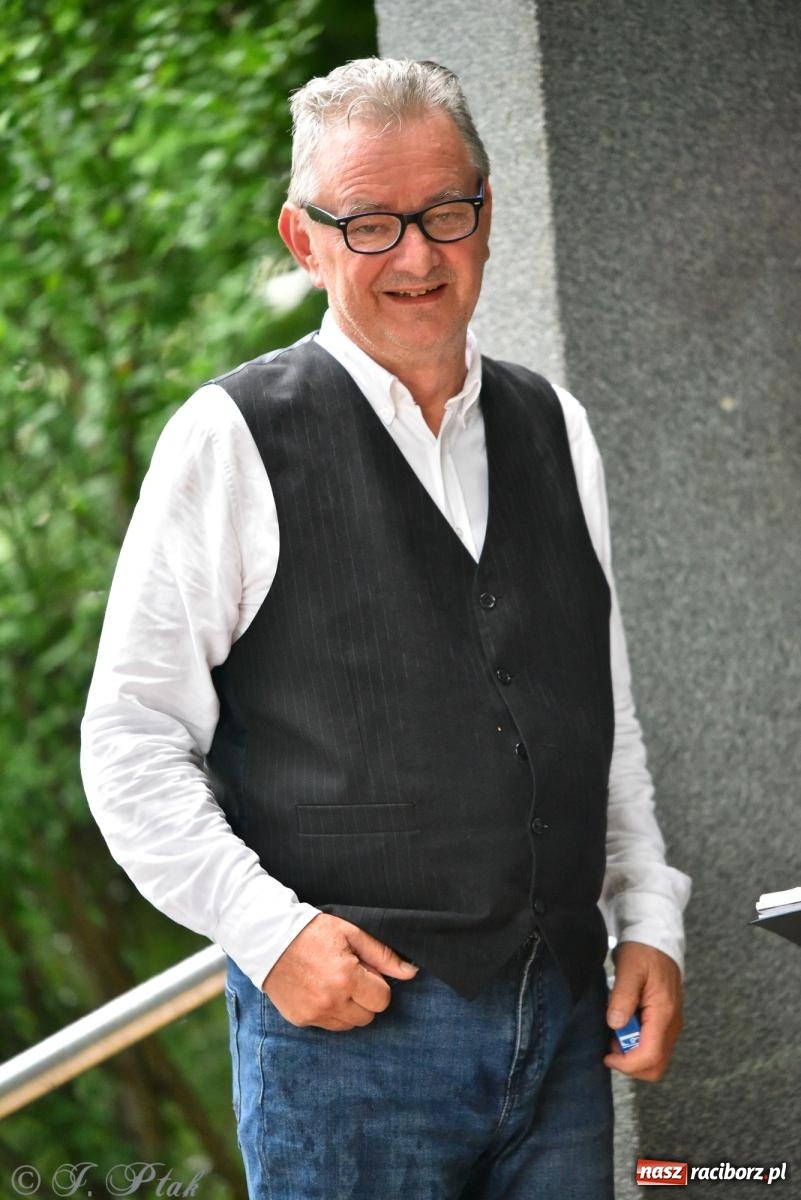 Zdjęcie w galerii na portalu naszraciborz.pl: Muzyczne rozpoczęcie wakacji w Parku im. Miasta Roth wiadomości z regionu