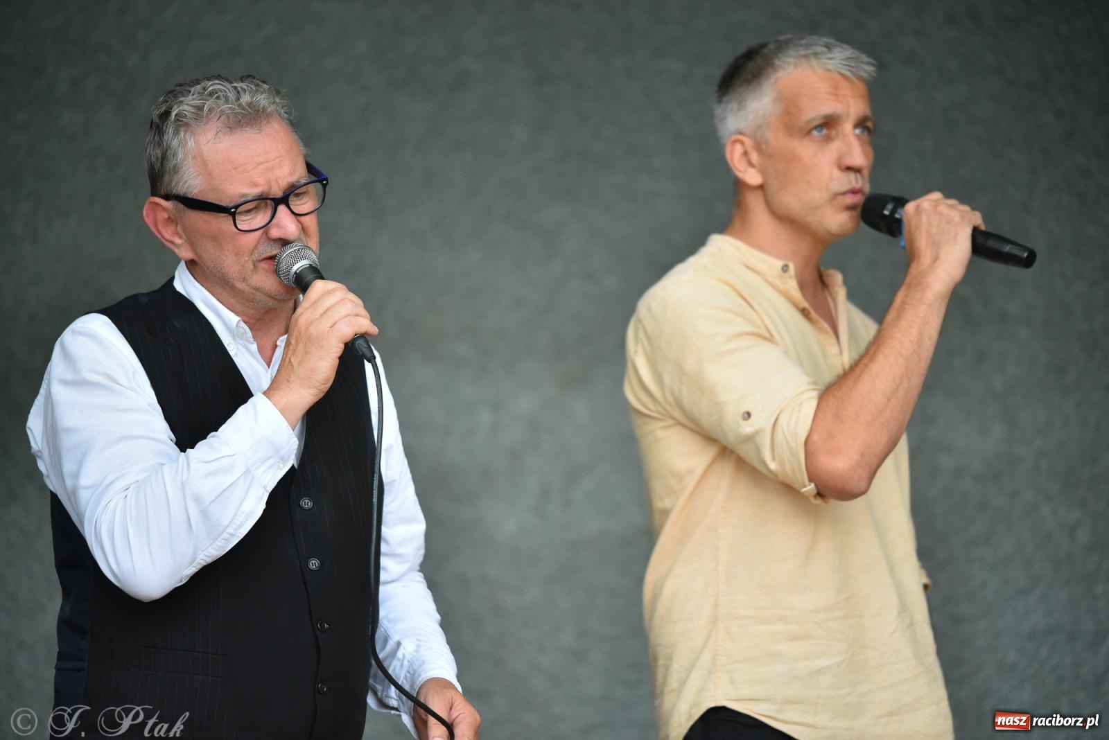 Zdjęcie w galerii na portalu naszraciborz.pl: Muzyczne rozpoczęcie wakacji w Parku im. Miasta Roth wiadomości z regionu