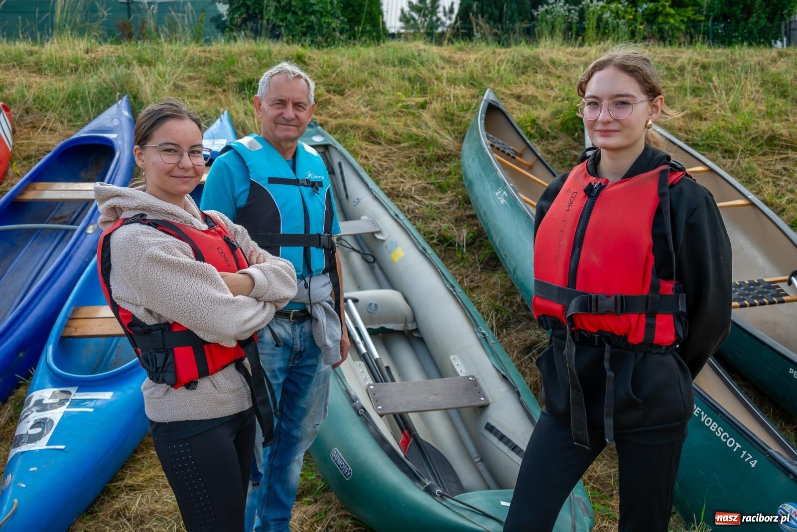 Zdjęcie w galerii na portalu naszraciborz.pl: Odra oficjalnie otwarta dla wodniaków. Spływ Granicznymi Meandrami Odry [FOTO i WIDEO] wiadomości z regionu