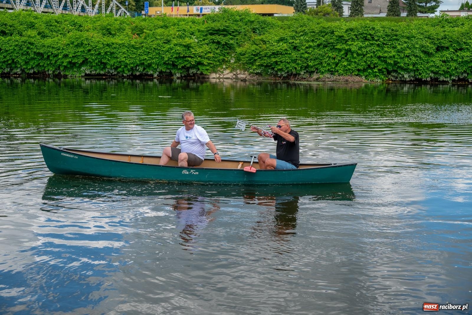 Zdjęcie w galerii na portalu naszraciborz.pl: Odra oficjalnie otwarta dla wodniaków. Spływ Granicznymi Meandrami Odry [FOTO i WIDEO] wiadomości z regionu