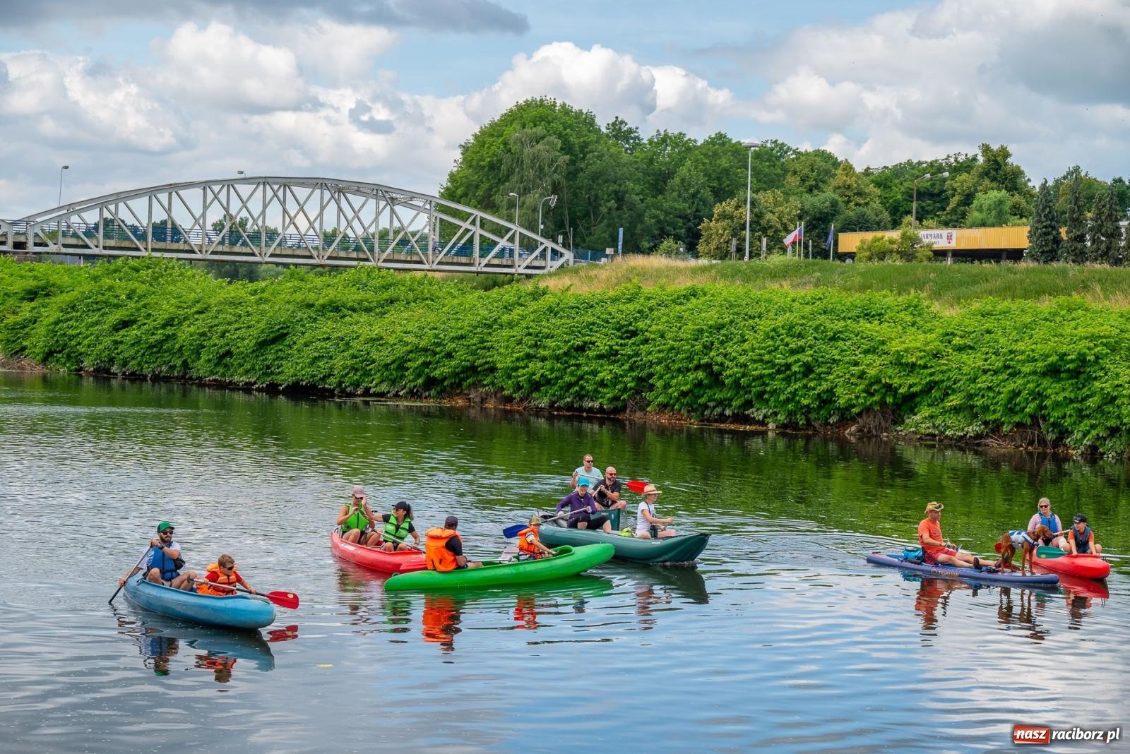 Zdjęcie w galerii na portalu naszraciborz.pl: Odra oficjalnie otwarta dla wodniaków. Spływ Granicznymi Meandrami Odry [FOTO i WIDEO] wiadomości z regionu