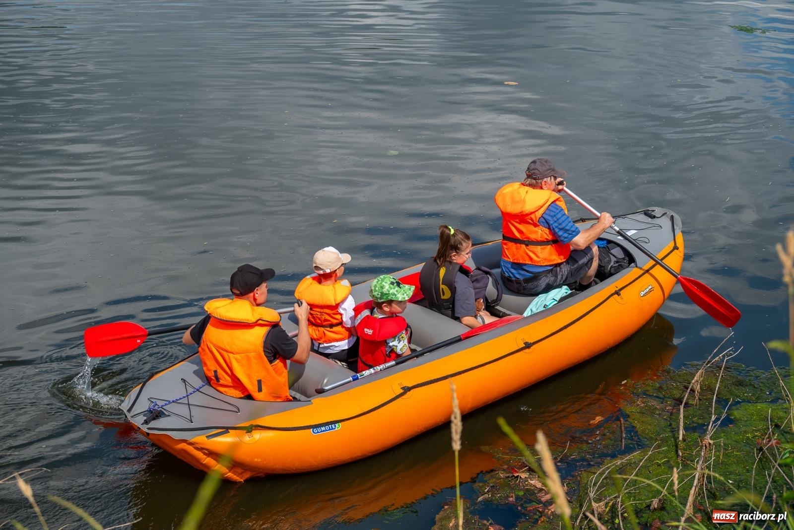 Zdjęcie w galerii na portalu naszraciborz.pl: Odra oficjalnie otwarta dla wodniaków. Spływ Granicznymi Meandrami Odry [FOTO i WIDEO] wiadomości z regionu