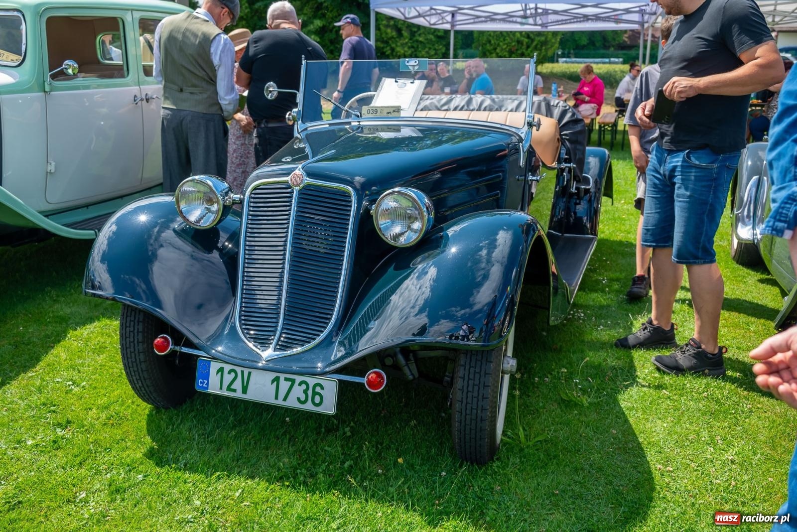 Zdjęcie w galerii na portalu naszraciborz.pl: XVI Międzynarodowy Zlot Pojazdów Zabytkowych w Zabełkowie [FOTO i WIDEO] wiadomości z regionu