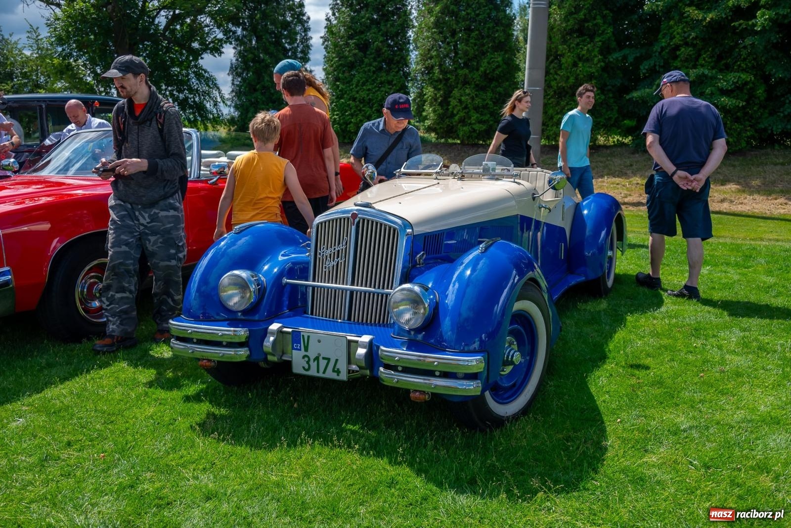 Zdjęcie w galerii na portalu naszraciborz.pl: XVI Międzynarodowy Zlot Pojazdów Zabytkowych w Zabełkowie [FOTO i WIDEO] wiadomości z regionu