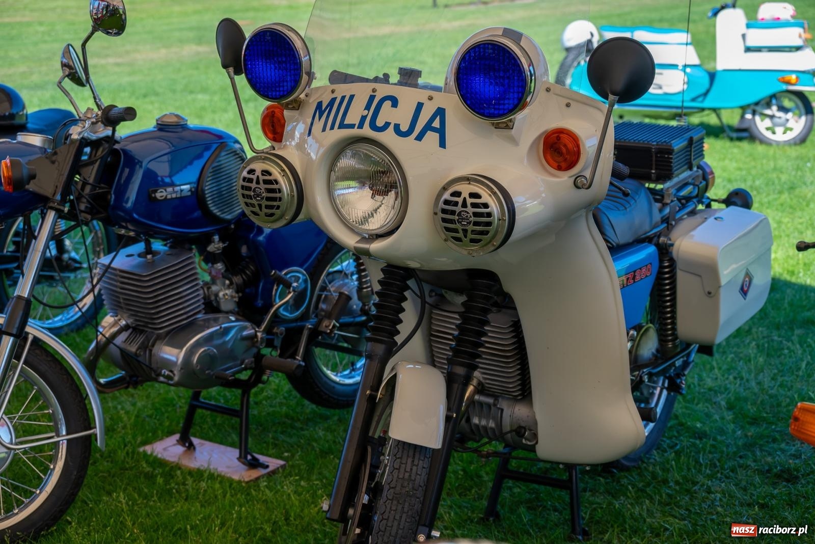 Zdjęcie w galerii na portalu naszraciborz.pl: XVI Międzynarodowy Zlot Pojazdów Zabytkowych w Zabełkowie [FOTO i WIDEO] wiadomości z regionu