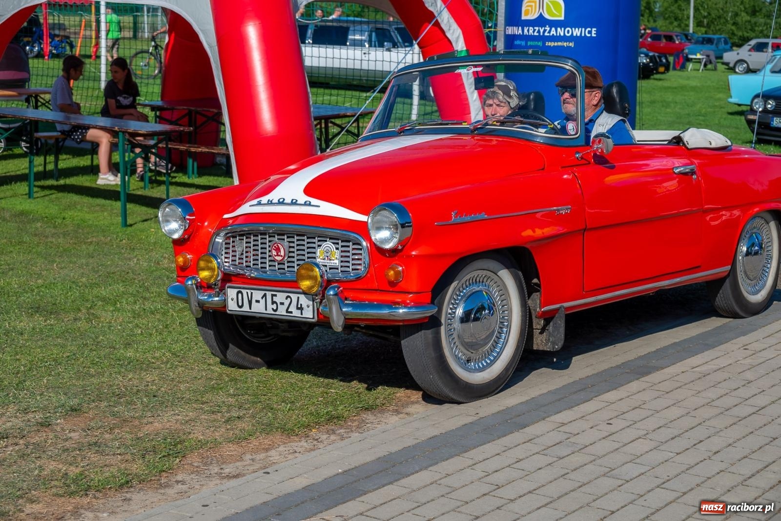 Zdjęcie w galerii na portalu naszraciborz.pl: XVI Międzynarodowy Zlot Pojazdów Zabytkowych w Zabełkowie [FOTO i WIDEO] wiadomości z regionu