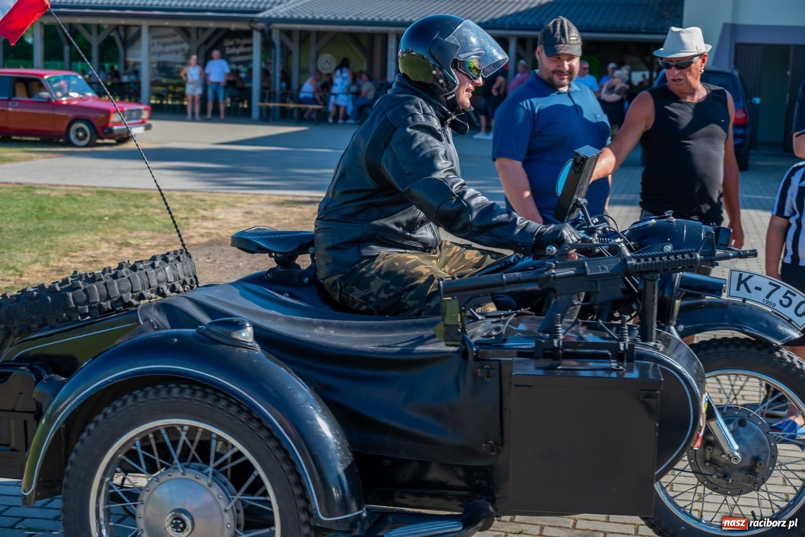 Zdjęcie w galerii na portalu naszraciborz.pl: XVI Międzynarodowy Zlot Pojazdów Zabytkowych w Zabełkowie [FOTO i WIDEO] wiadomości z regionu