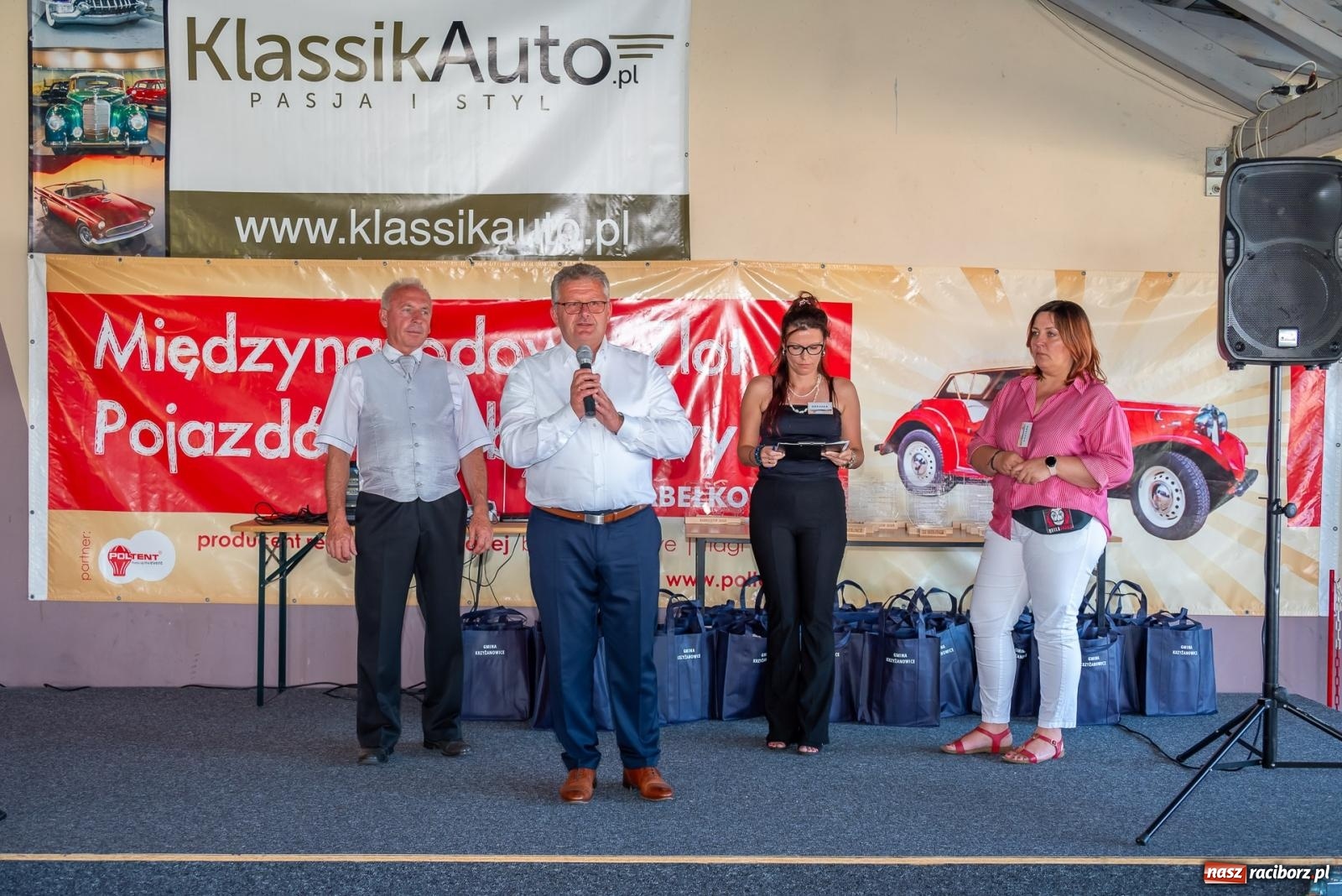 Zdjęcie w galerii na portalu naszraciborz.pl: XVI Międzynarodowy Zlot Pojazdów Zabytkowych w Zabełkowie [FOTO i WIDEO] wiadomości z regionu