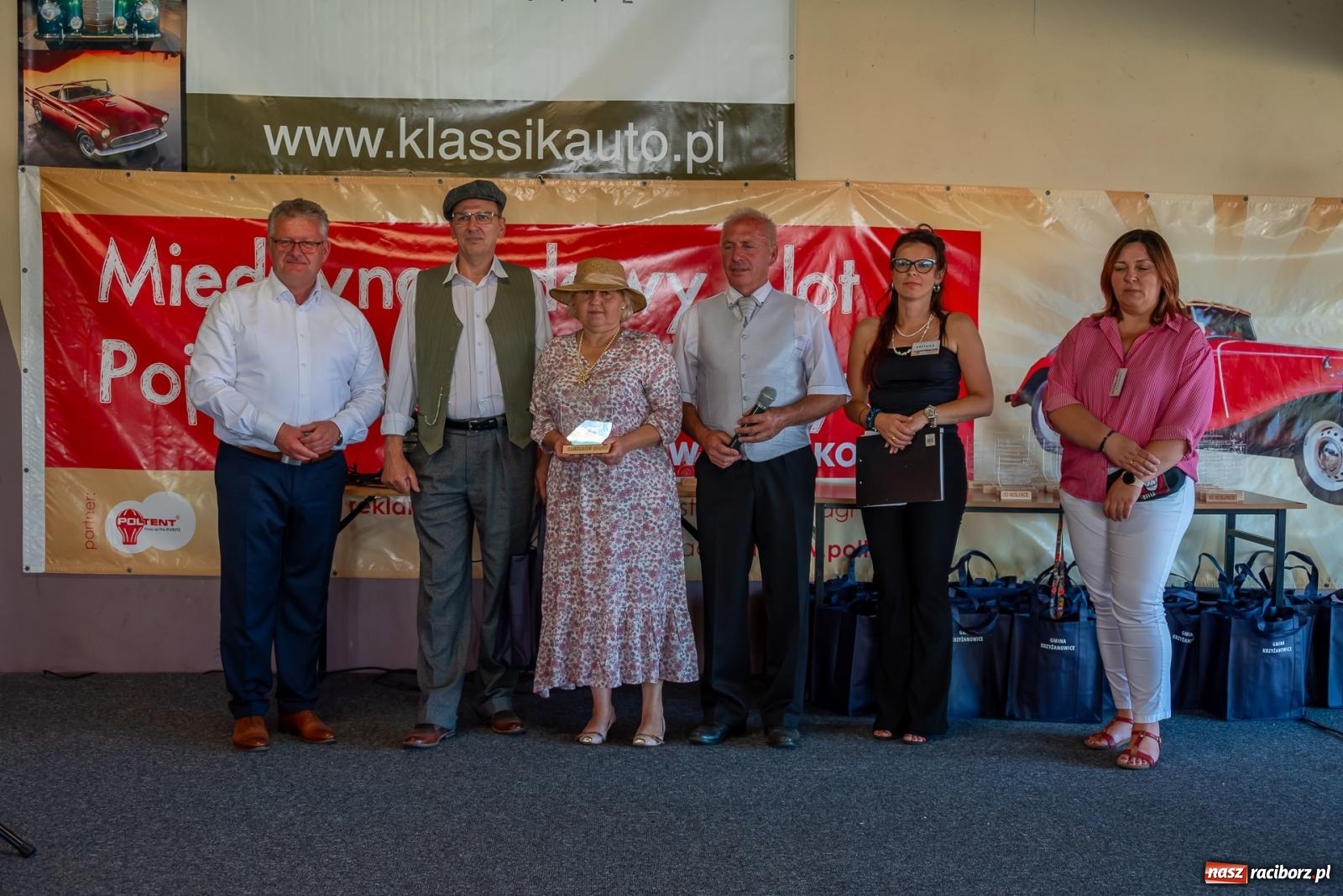 Zdjęcie w galerii na portalu naszraciborz.pl: XVI Międzynarodowy Zlot Pojazdów Zabytkowych w Zabełkowie [FOTO i WIDEO] wiadomości z regionu