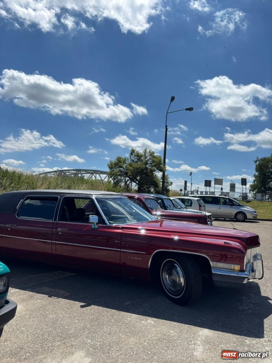 Zdjęcie w galerii na portalu naszraciborz.pl: XVI Międzynarodowy Zlot Pojazdów Zabytkowych w Zabełkowie [FOTO i WIDEO] wiadomości z regionu