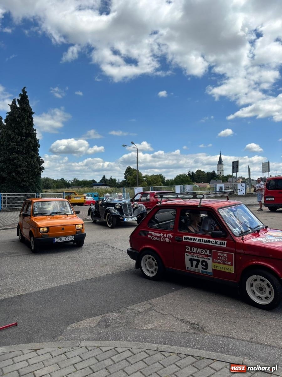 Zdjęcie w galerii na portalu naszraciborz.pl: XVI Międzynarodowy Zlot Pojazdów Zabytkowych w Zabełkowie [FOTO i WIDEO] wiadomości z regionu