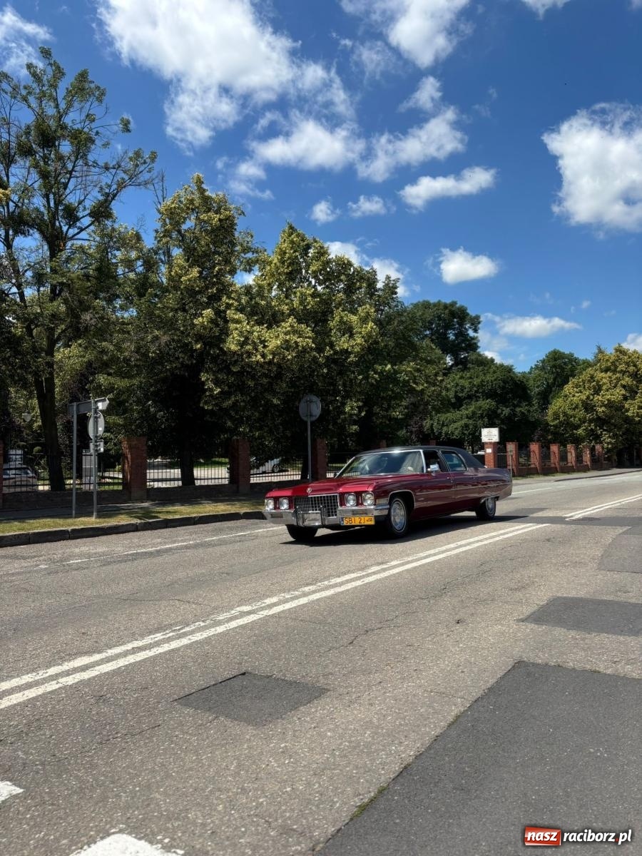 Zdjęcie w galerii na portalu naszraciborz.pl: XVI Międzynarodowy Zlot Pojazdów Zabytkowych w Zabełkowie [FOTO i WIDEO] wiadomości z regionu