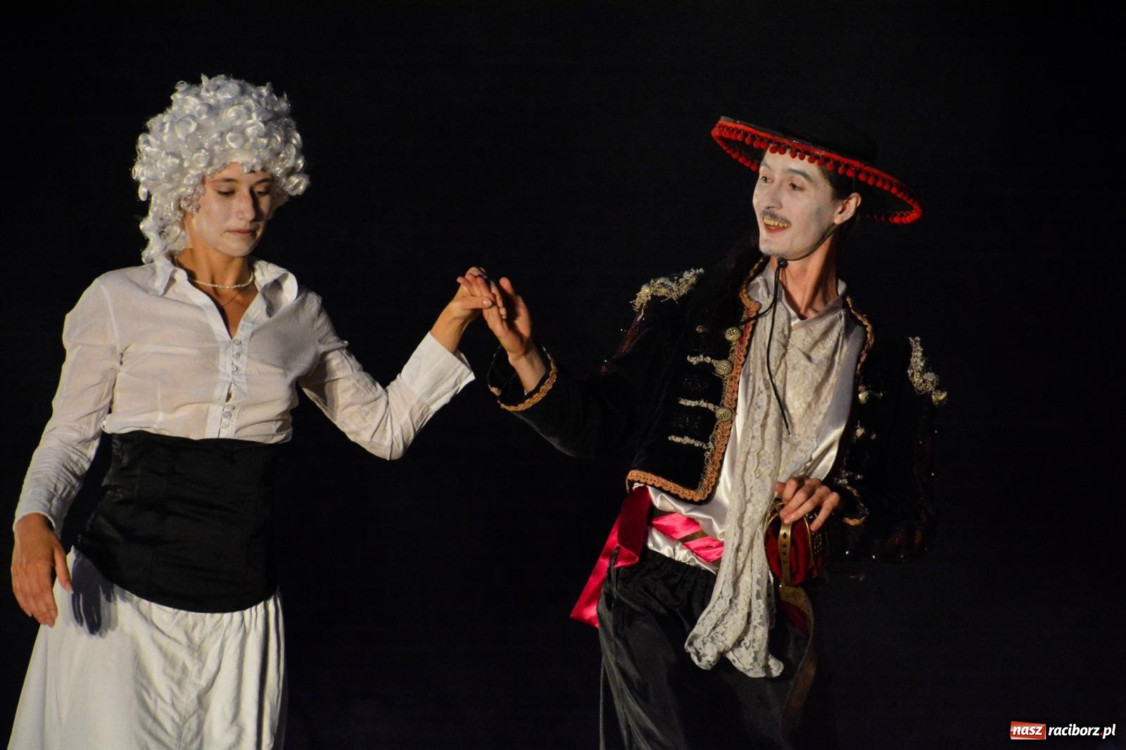 Zdjęcie w galerii na portalu naszraciborz.pl: Noc teatru i ognia na Zamku Piastowskim w Raciborzu [FOTO i WIDEO] wiadomości z regionu