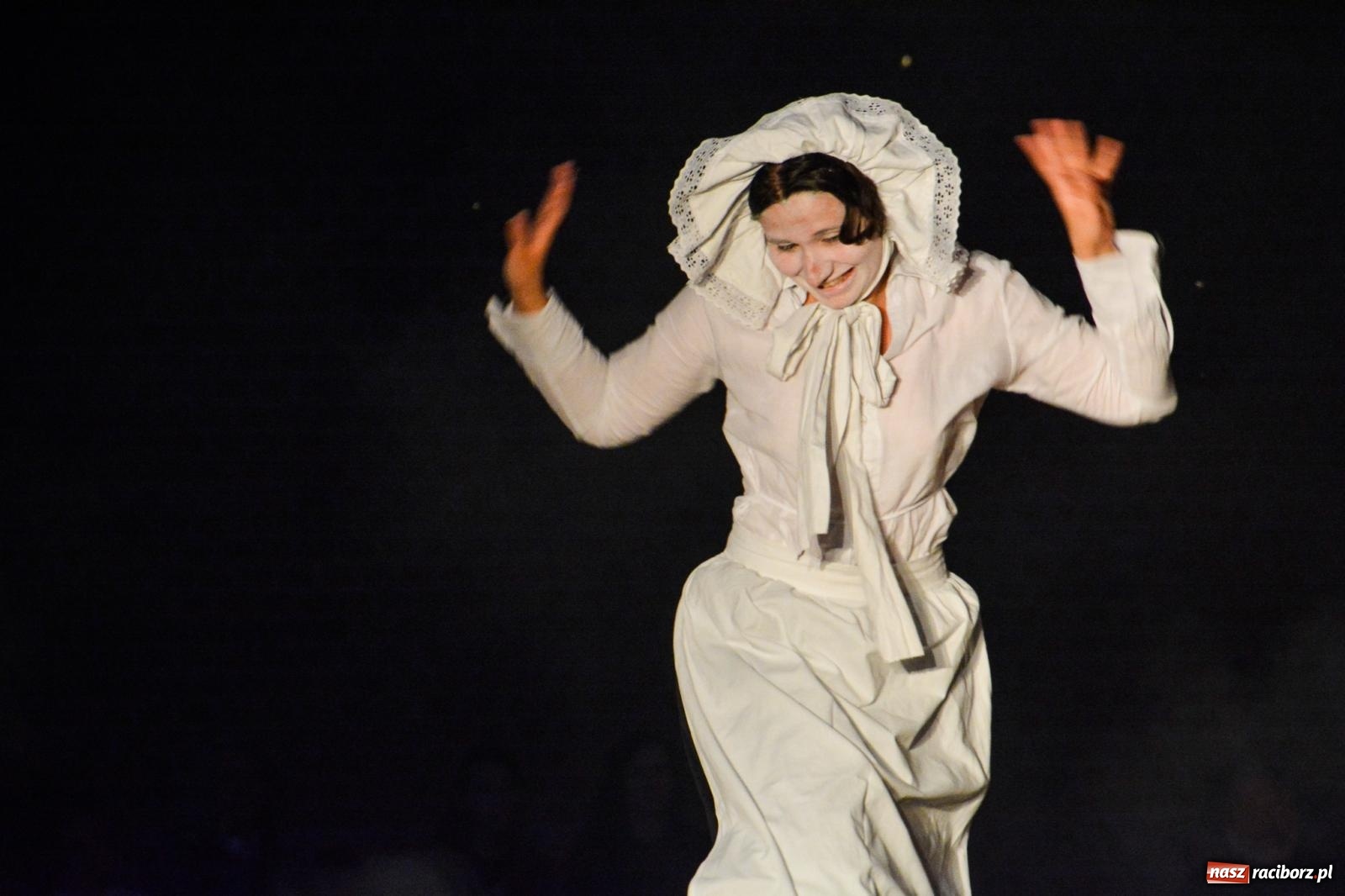 Zdjęcie w galerii na portalu naszraciborz.pl: Noc teatru i ognia na Zamku Piastowskim w Raciborzu [FOTO i WIDEO] wiadomości z regionu