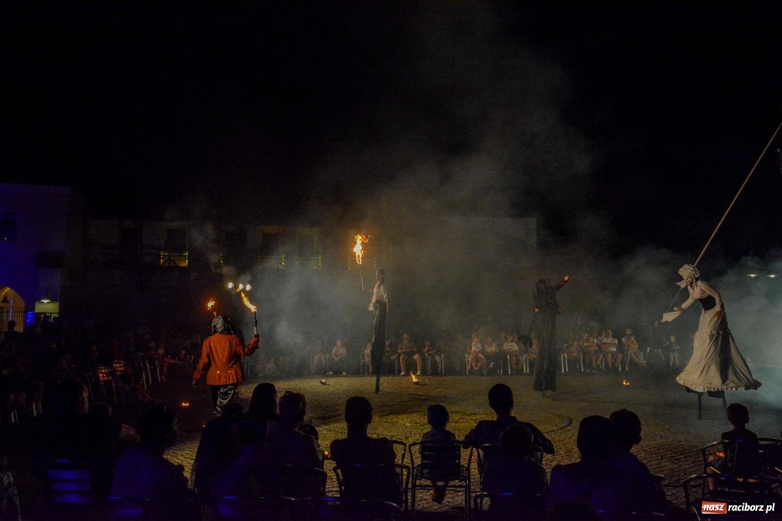 Zdjęcie w galerii na portalu naszraciborz.pl: Noc teatru i ognia na Zamku Piastowskim w Raciborzu [FOTO i WIDEO] wiadomości z regionu