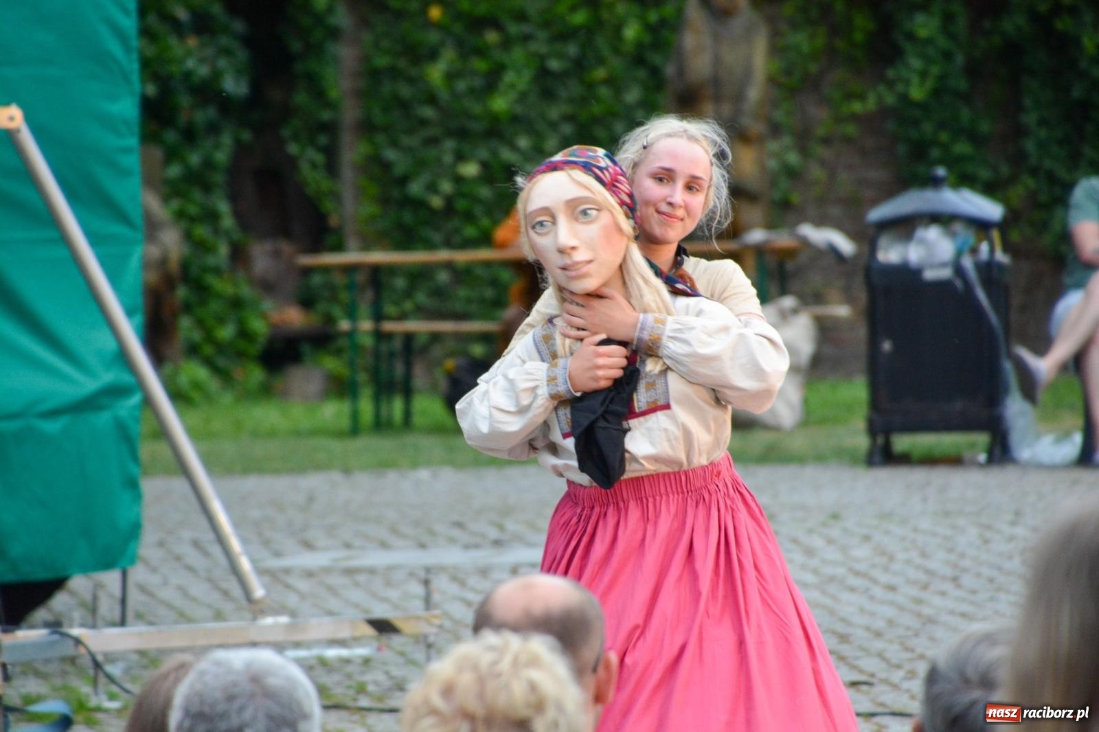 Zdjęcie w galerii na portalu naszraciborz.pl: Noc teatru i ognia na Zamku Piastowskim w Raciborzu [FOTO i WIDEO] wiadomości z regionu