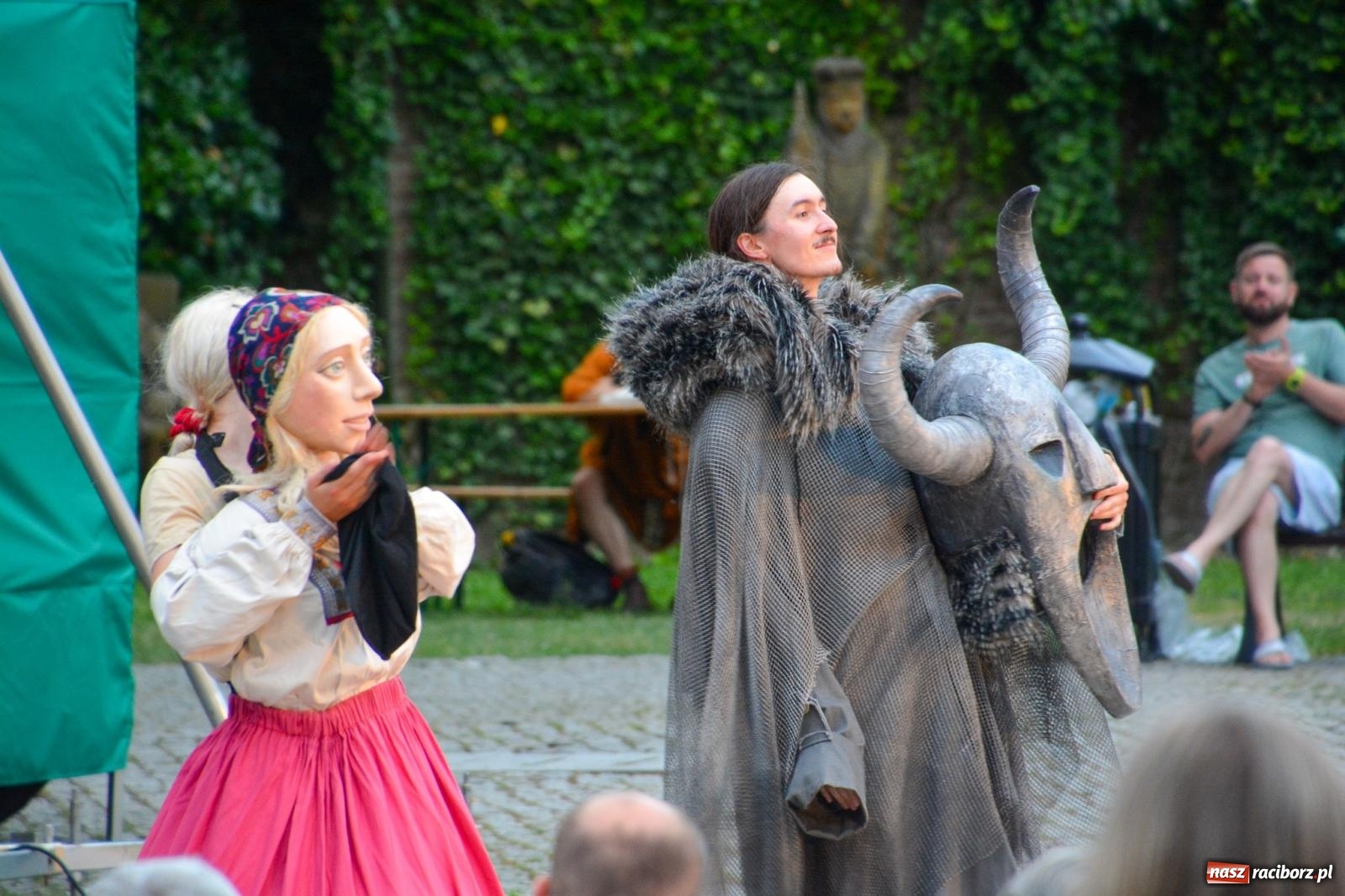 Zdjęcie w galerii na portalu naszraciborz.pl: Noc teatru i ognia na Zamku Piastowskim w Raciborzu [FOTO i WIDEO] wiadomości z regionu