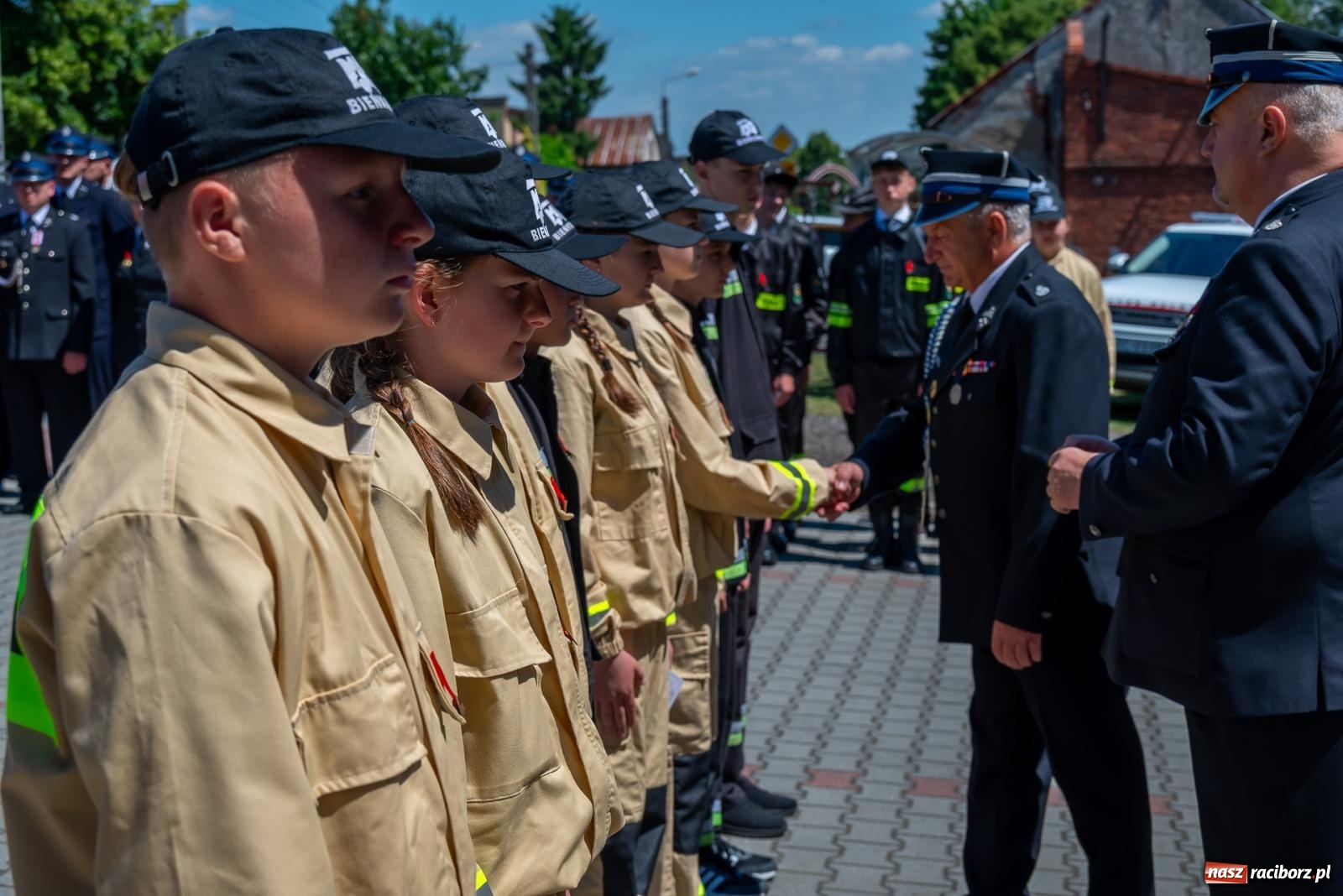 Zdjęcie w galerii na portalu naszraciborz.pl: 120 lat służby Bogu na chwałę, ludziom na ratunek. Jubileusz OSP Bieńkowice [FOTO i WIDEO] wiadomości z regionu