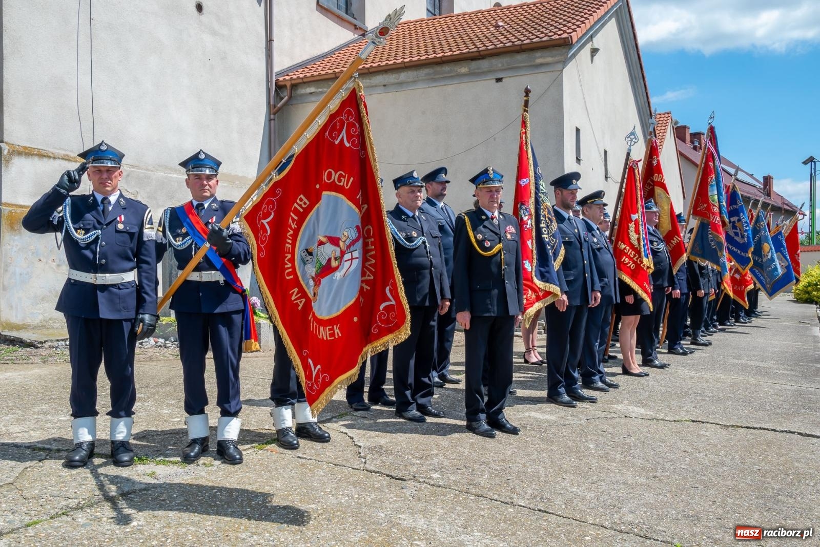 Zdjęcie w galerii na portalu naszraciborz.pl: 120 lat służby Bogu na chwałę, ludziom na ratunek. Jubileusz OSP Bieńkowice [FOTO i WIDEO] wiadomości z regionu