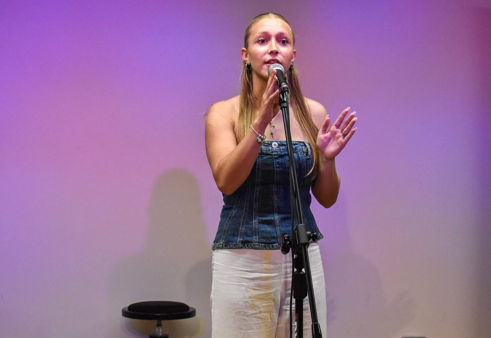 Zdjęcie w galerii na portalu naszraciborz.pl: Muzyczny finał roku szkolnego. Uczniowie Fulnart z koncertem na Zamku Piastowskim wiadomości z regionu