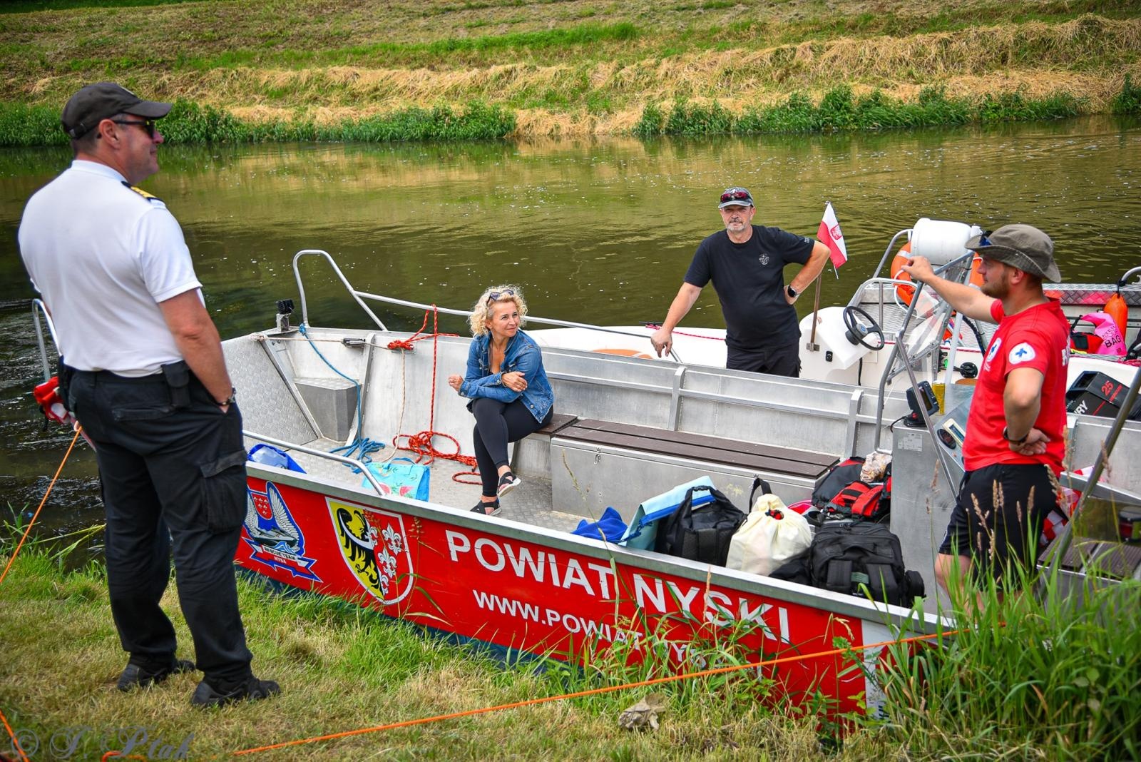Zdjęcie w galerii na portalu naszraciborz.pl: Pływadło na bis. Jedyna taka flota w Polsce znów na Odrze [FOTO i WIDEO] wiadomości z regionu