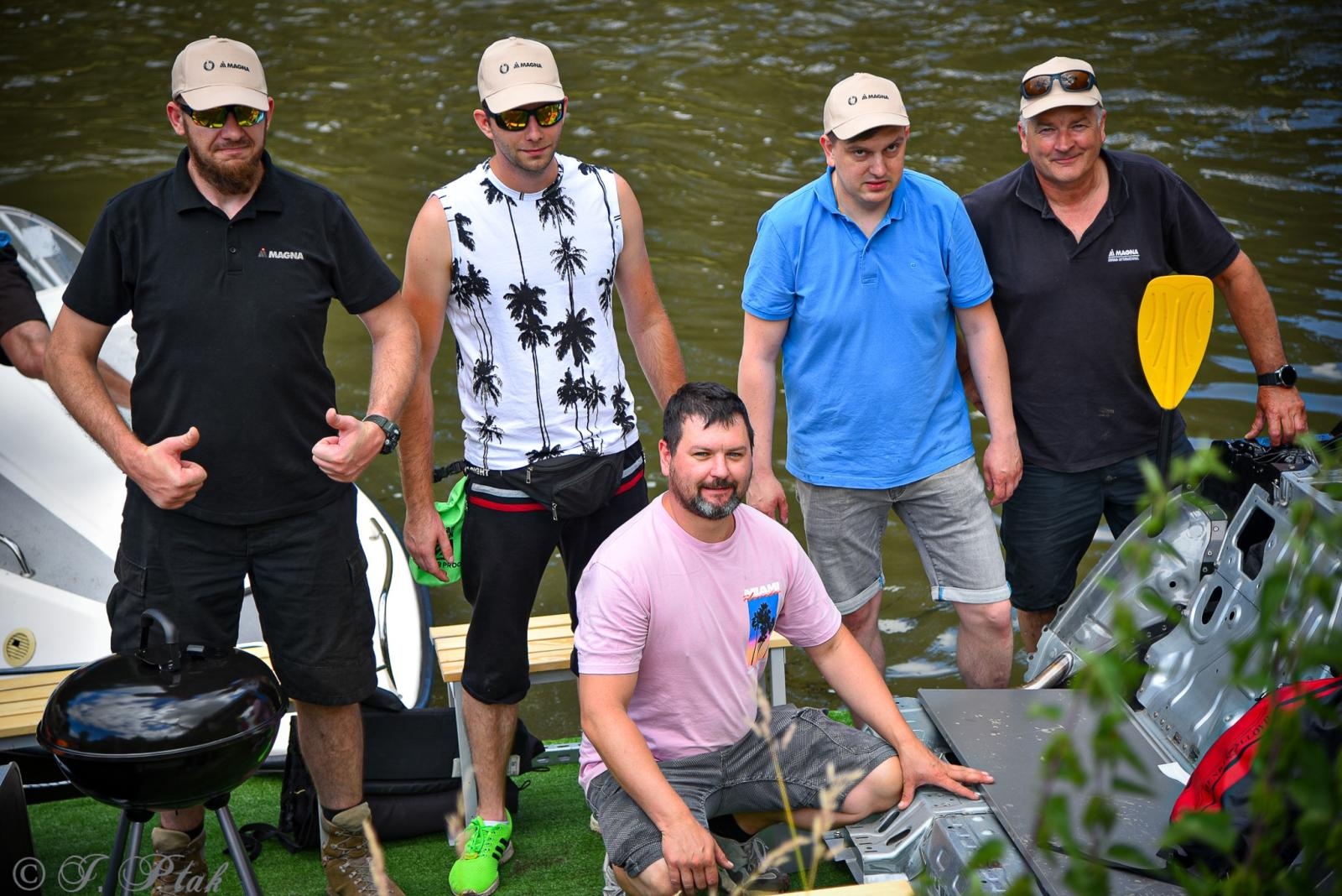 Zdjęcie w galerii na portalu naszraciborz.pl: Pływadło na bis. Jedyna taka flota w Polsce znów na Odrze [FOTO i WIDEO] wiadomości z regionu