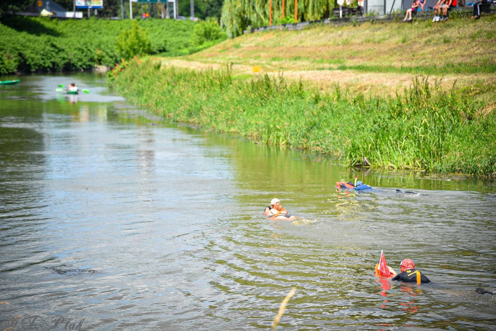 Zdjęcie w galerii na portalu naszraciborz.pl: Pływadło na bis. Jedyna taka flota w Polsce znów na Odrze [FOTO i WIDEO] wiadomości z regionu