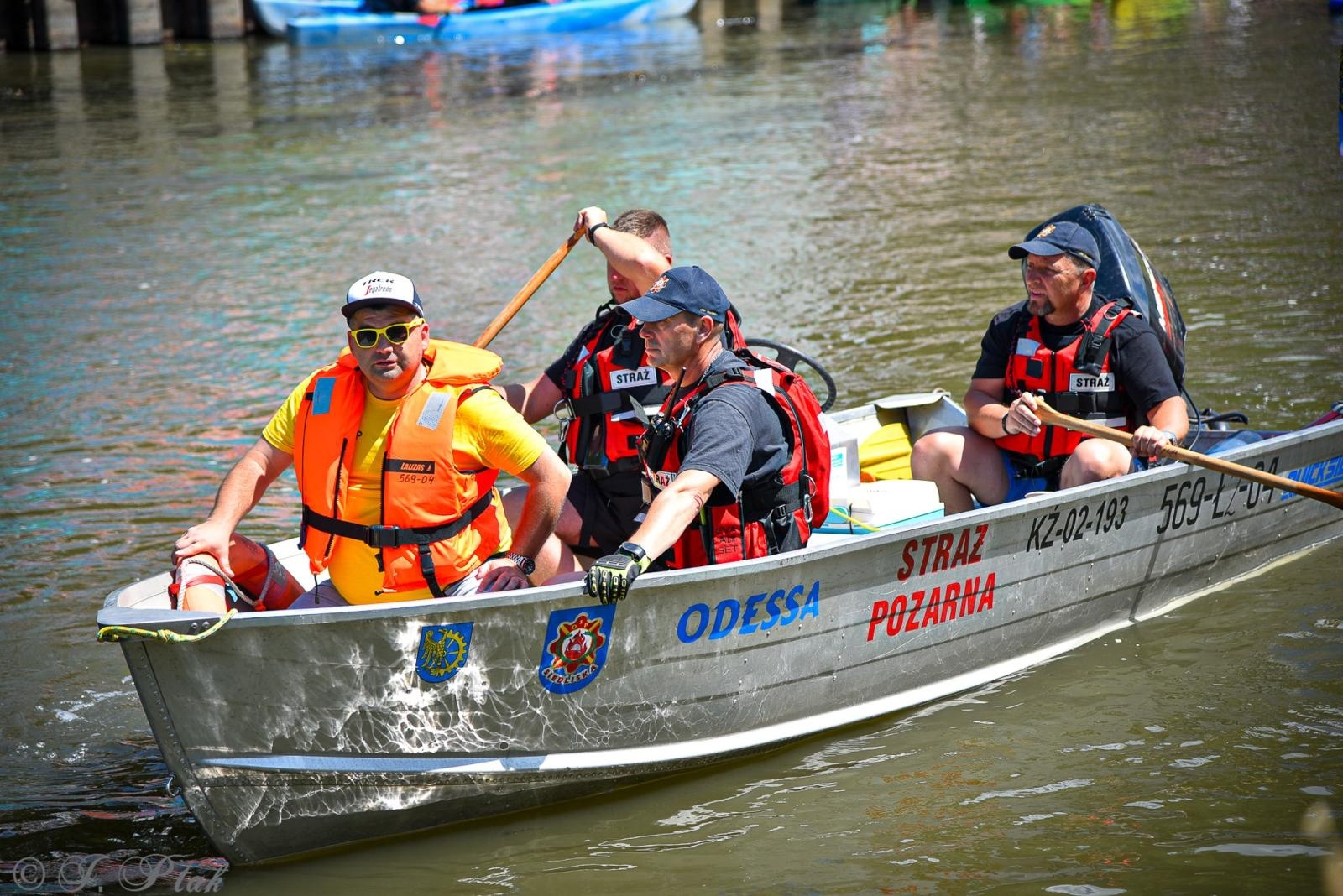 Zdjęcie w galerii na portalu naszraciborz.pl: Pływadło na bis. Jedyna taka flota w Polsce znów na Odrze [FOTO i WIDEO] wiadomości z regionu