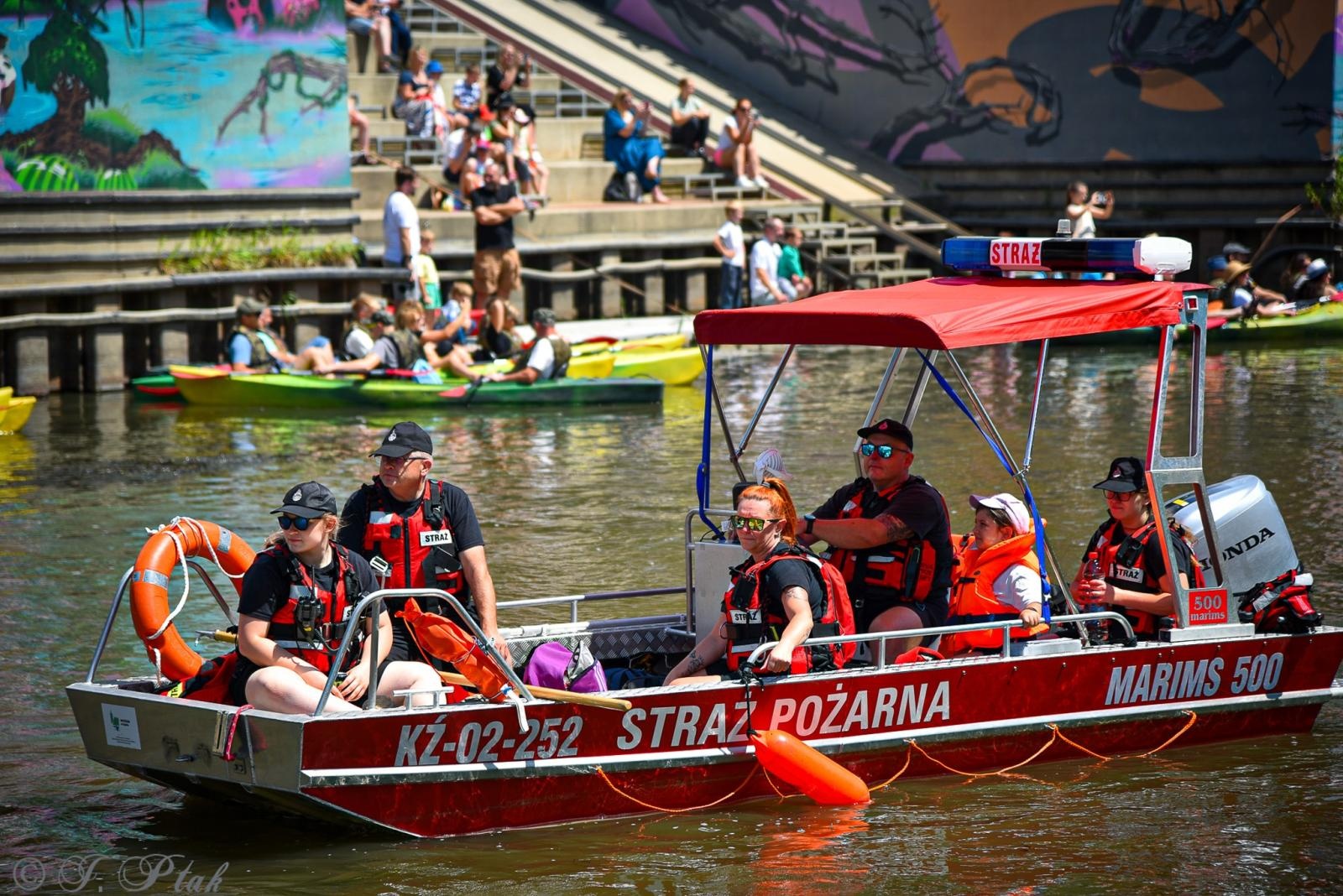Zdjęcie w galerii na portalu naszraciborz.pl: Pływadło na bis. Jedyna taka flota w Polsce znów na Odrze [FOTO i WIDEO] wiadomości z regionu