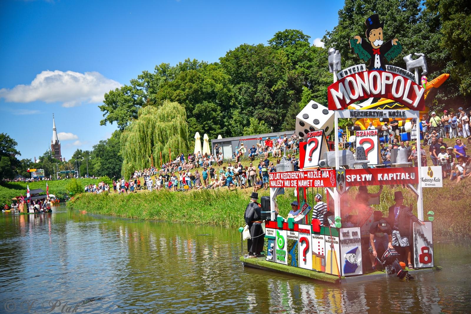 Zdjęcie w galerii na portalu naszraciborz.pl: Pływadło na bis. Jedyna taka flota w Polsce znów na Odrze [FOTO i WIDEO] wiadomości z regionu
