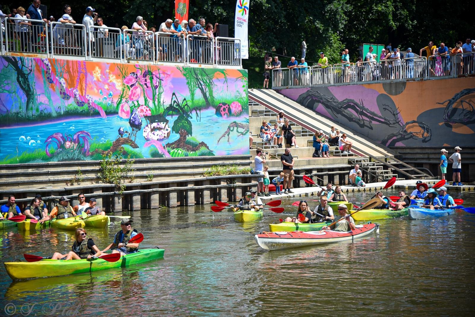 Zdjęcie w galerii na portalu naszraciborz.pl: Pływadło na bis. Jedyna taka flota w Polsce znów na Odrze [FOTO i WIDEO] wiadomości z regionu