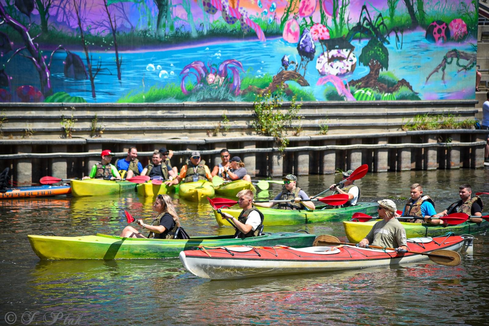 Zdjęcie w galerii na portalu naszraciborz.pl: Pływadło na bis. Jedyna taka flota w Polsce znów na Odrze [FOTO i WIDEO] wiadomości z regionu
