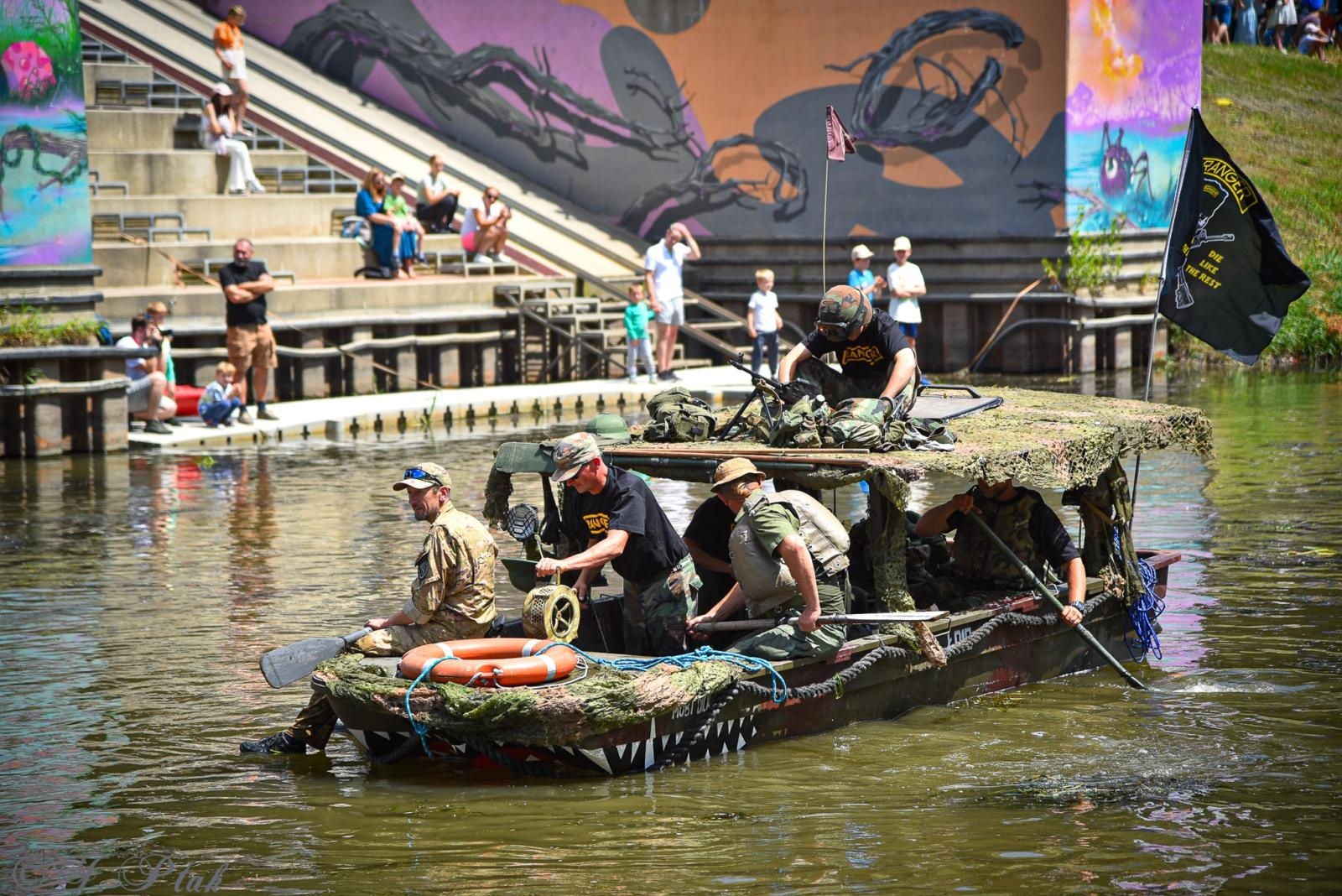 Zdjęcie w galerii na portalu naszraciborz.pl: Pływadło na bis. Jedyna taka flota w Polsce znów na Odrze [FOTO i WIDEO] wiadomości z regionu