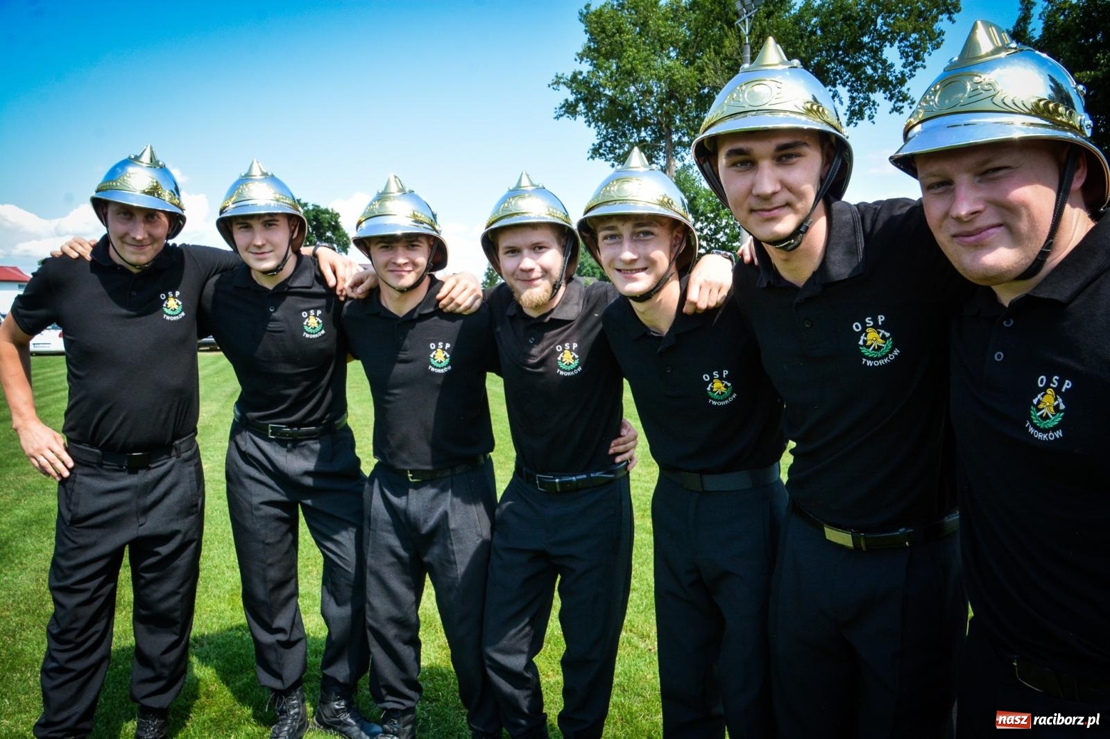 Zdjęcie w galerii na portalu naszraciborz.pl: Sikawki konne w akcji. Bieńkowice gospodarzem XVI Międzynarodowych Zawodów wiadomości z regionu